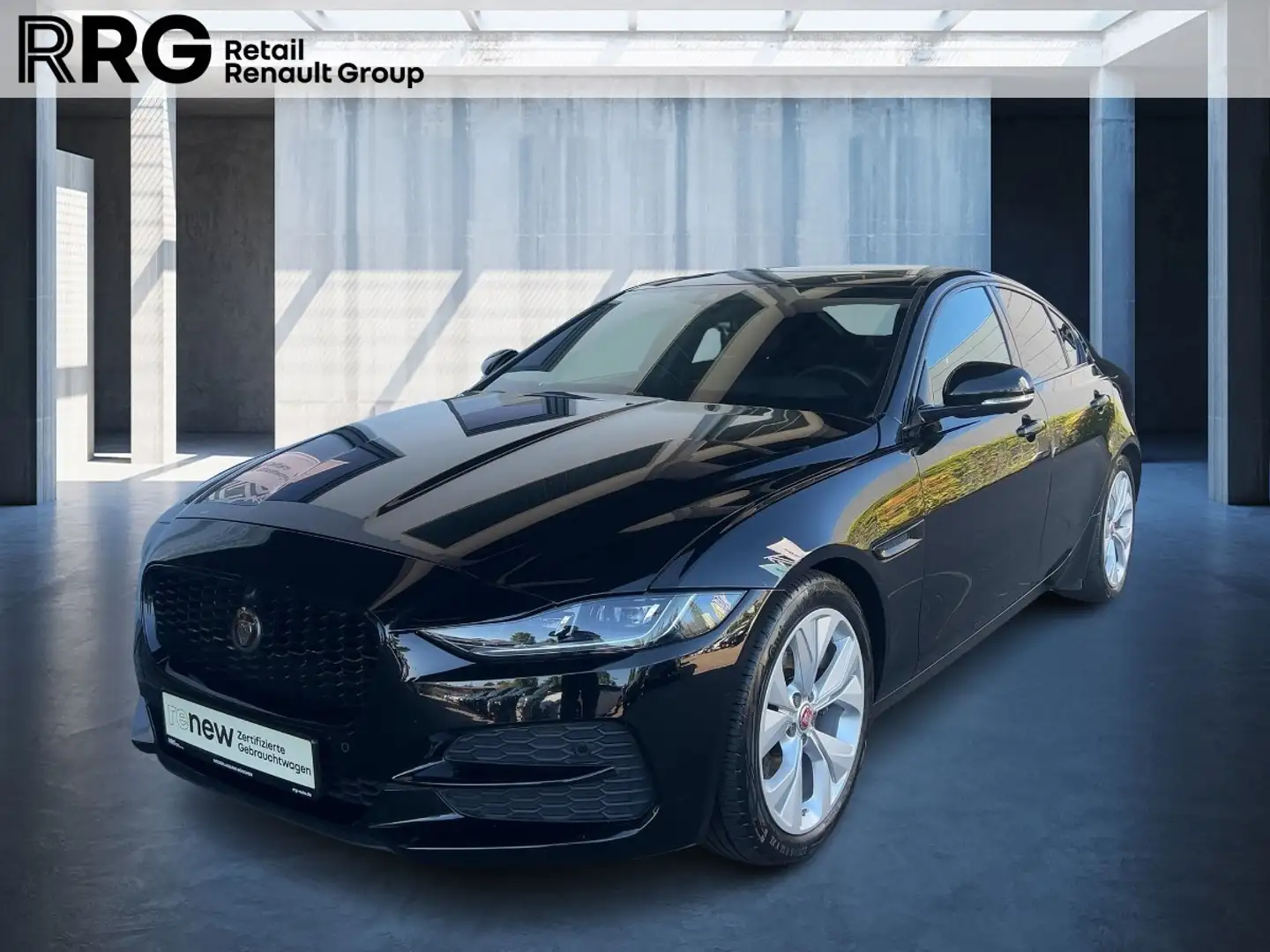 Jaguar XE P250 Autom. 184 Schwarz - 1