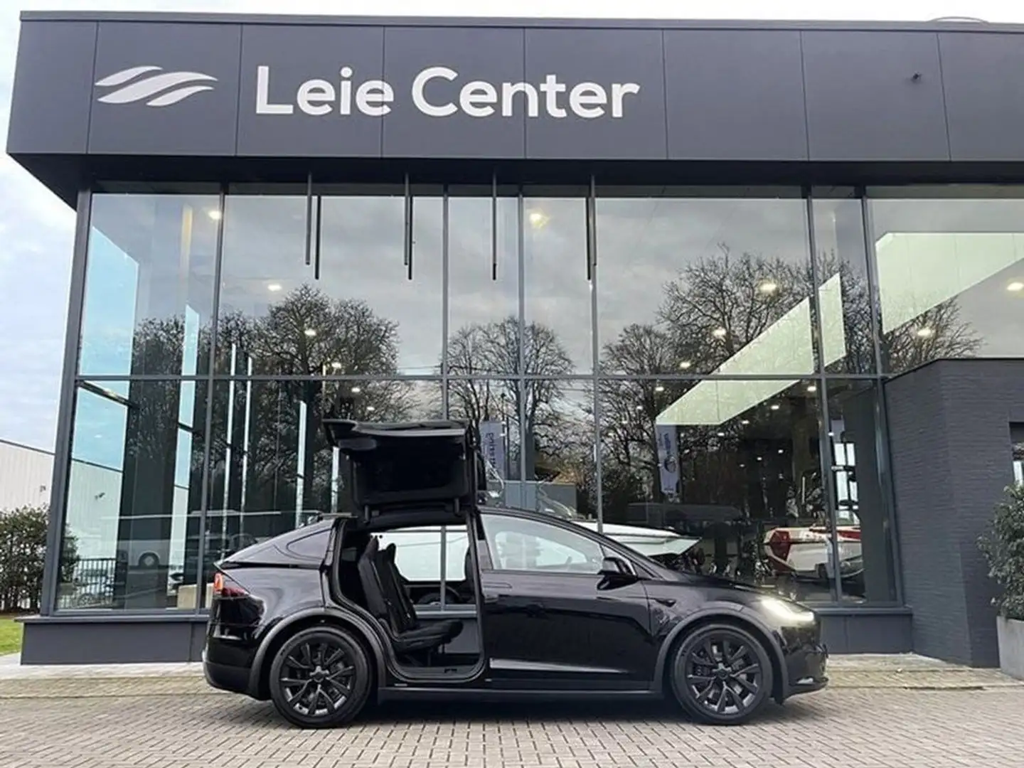 Tesla Model X Dual Motor AWD / 7-seat / Full self driving - 2