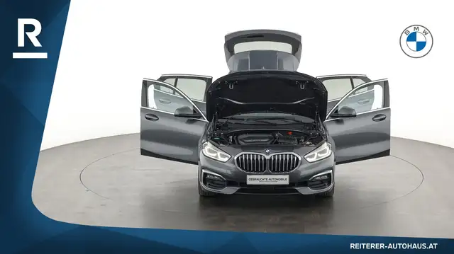 BMW 1 Series view 8