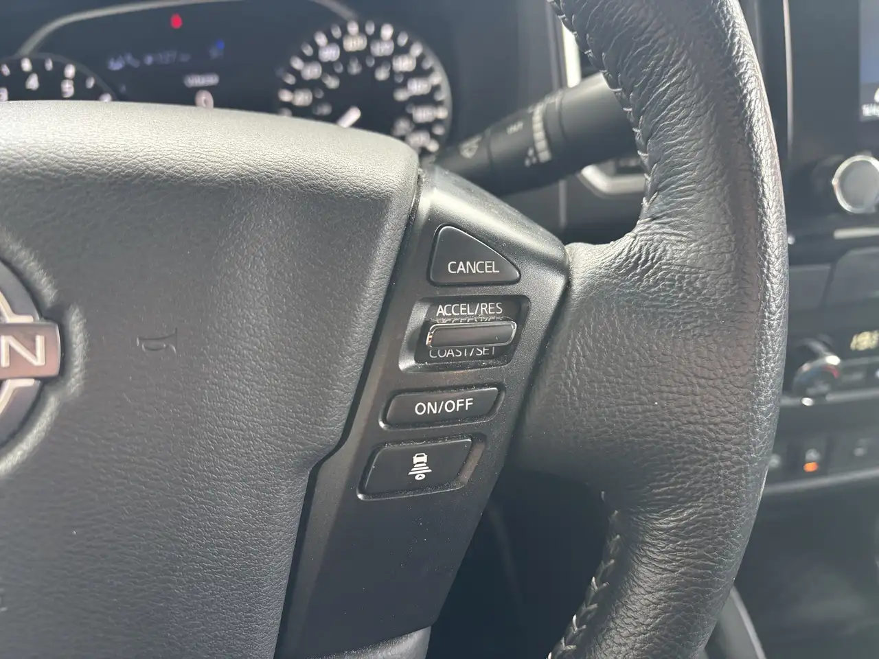 Nissan Frontier снимка Nissan Frontier