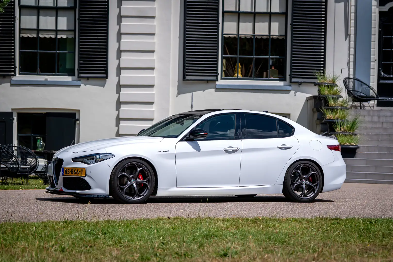 Alfa Romeo Giulia Giulia 2.0 T AWD Veloce Wit - 2