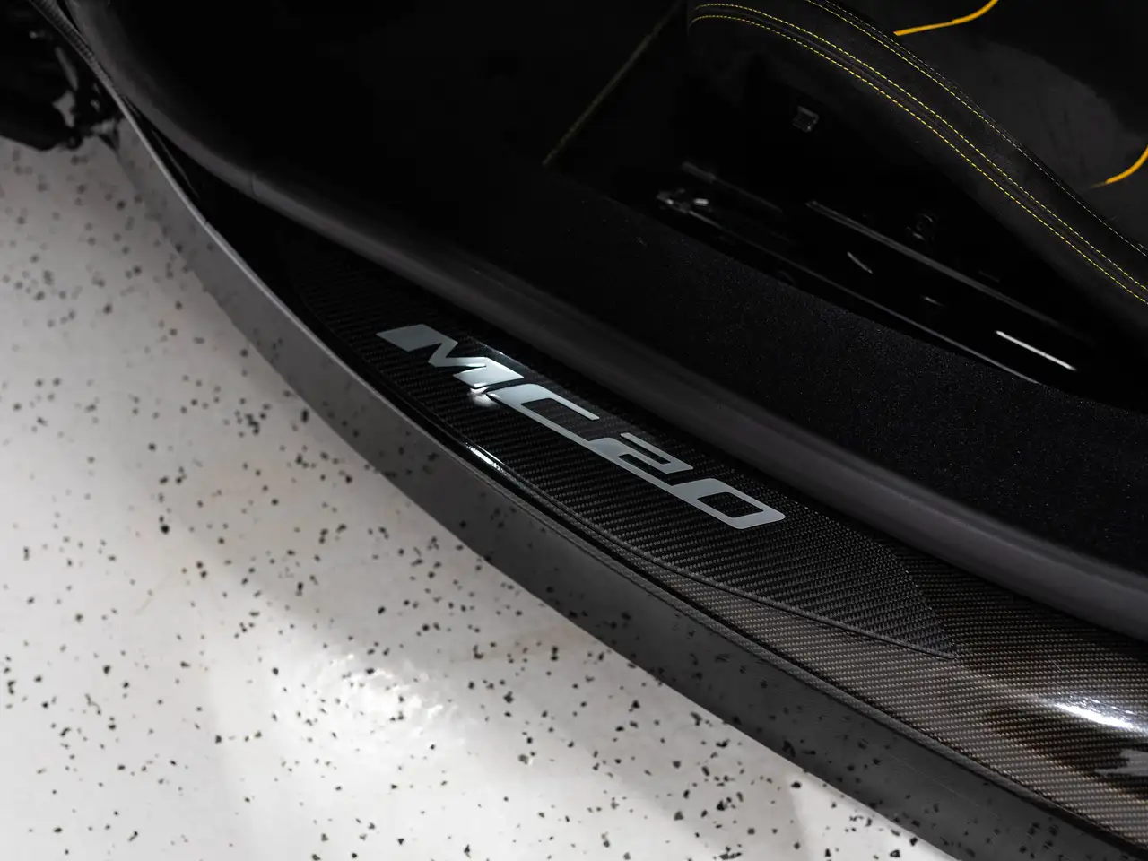 Maserati MC20 photo Maserati MC20