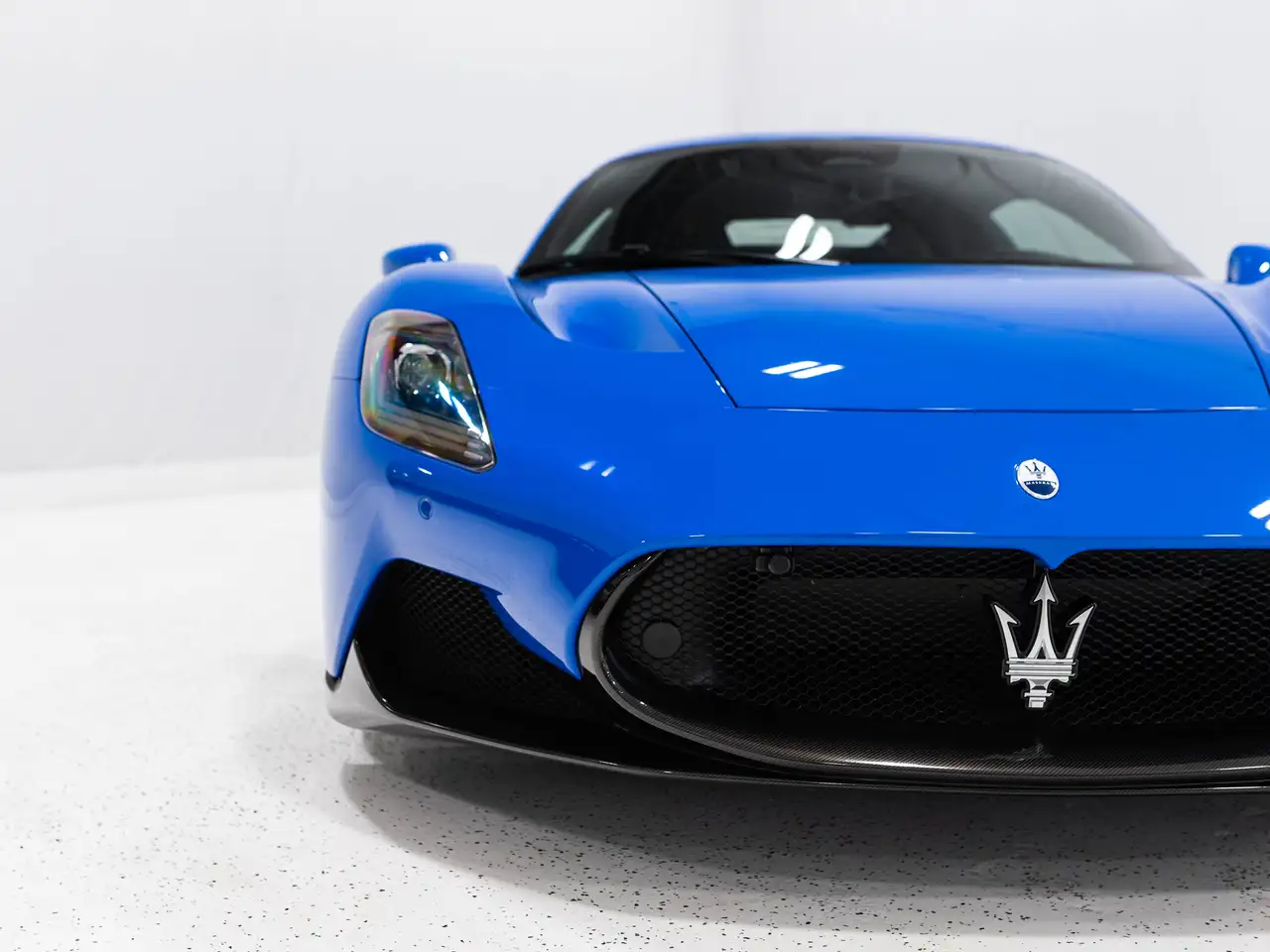 Maserati MC20 photo Maserati MC20