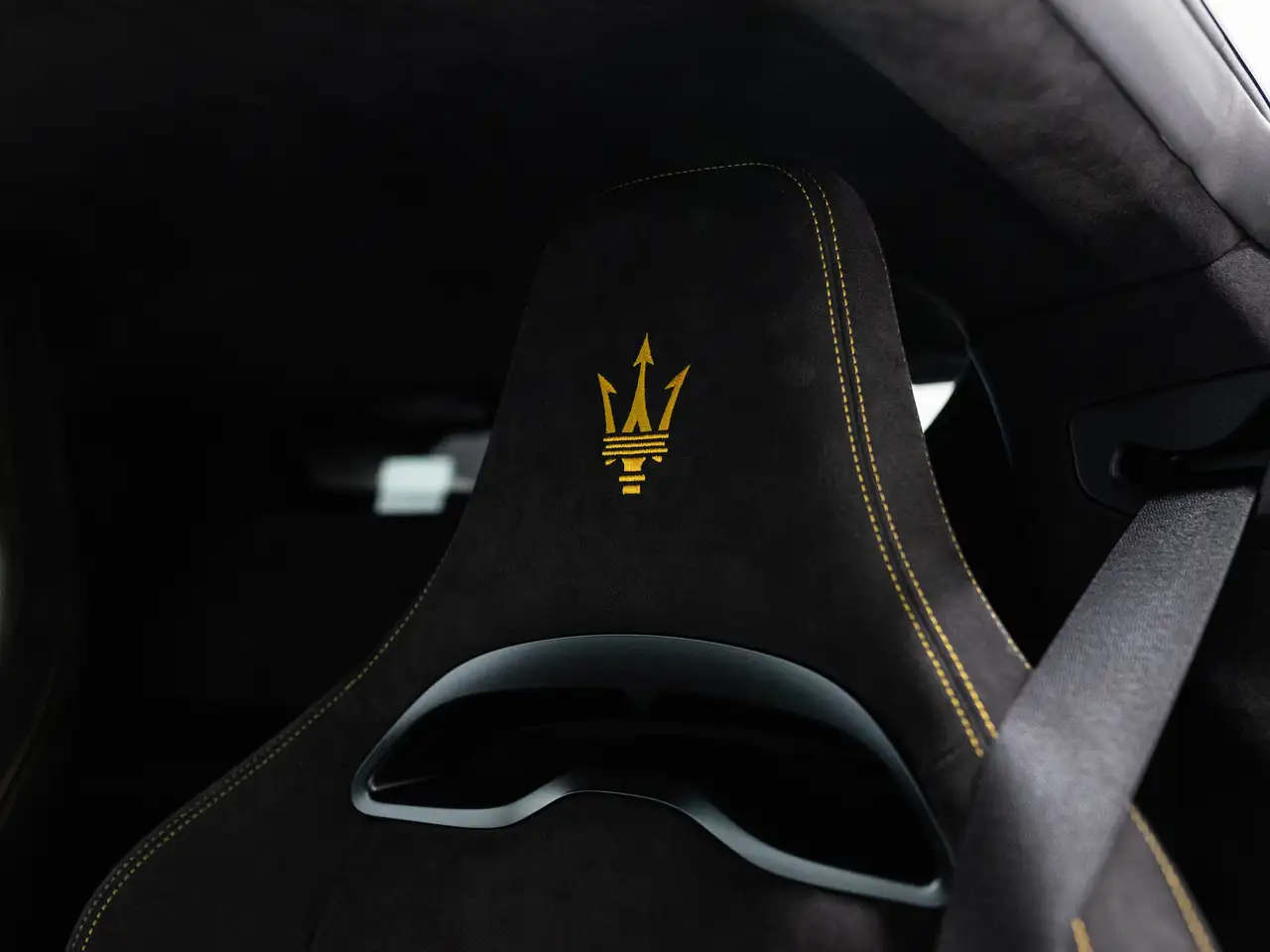 Maserati MC20 photo Maserati MC20