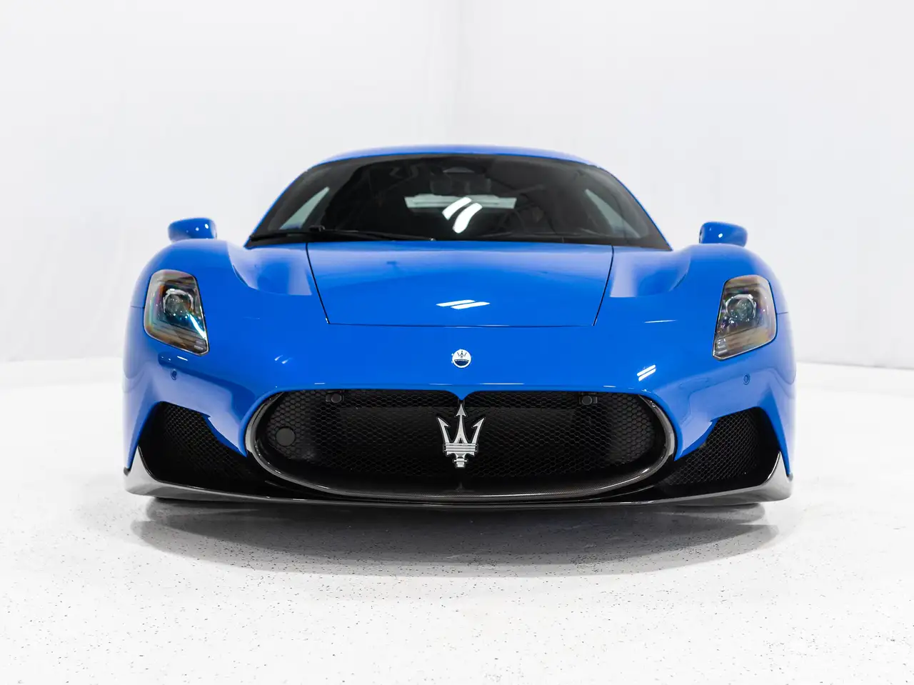Maserati MC20 photo Maserati MC20