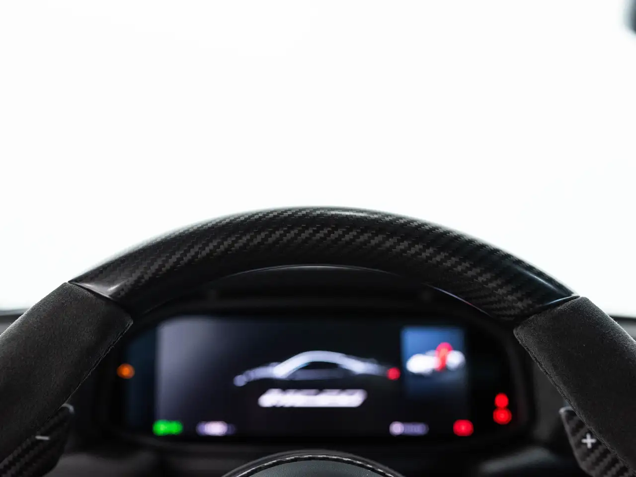 Maserati MC20 photo Maserati MC20