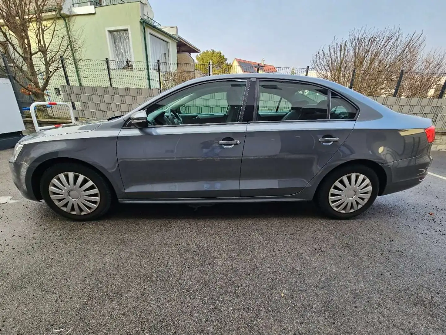 Volkswagen Jetta Jetta Trendline 1,2 TSI Trendline Grau - 2