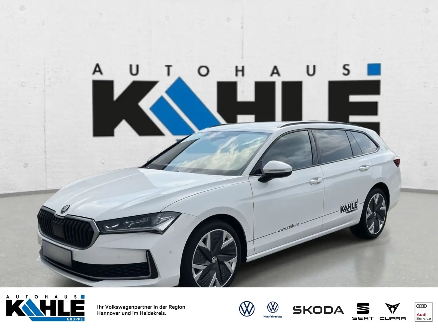 Skoda Superb Combi 2.0 TDI DSG Selection Navi AHK LED SHZ Klima Weiß - 1