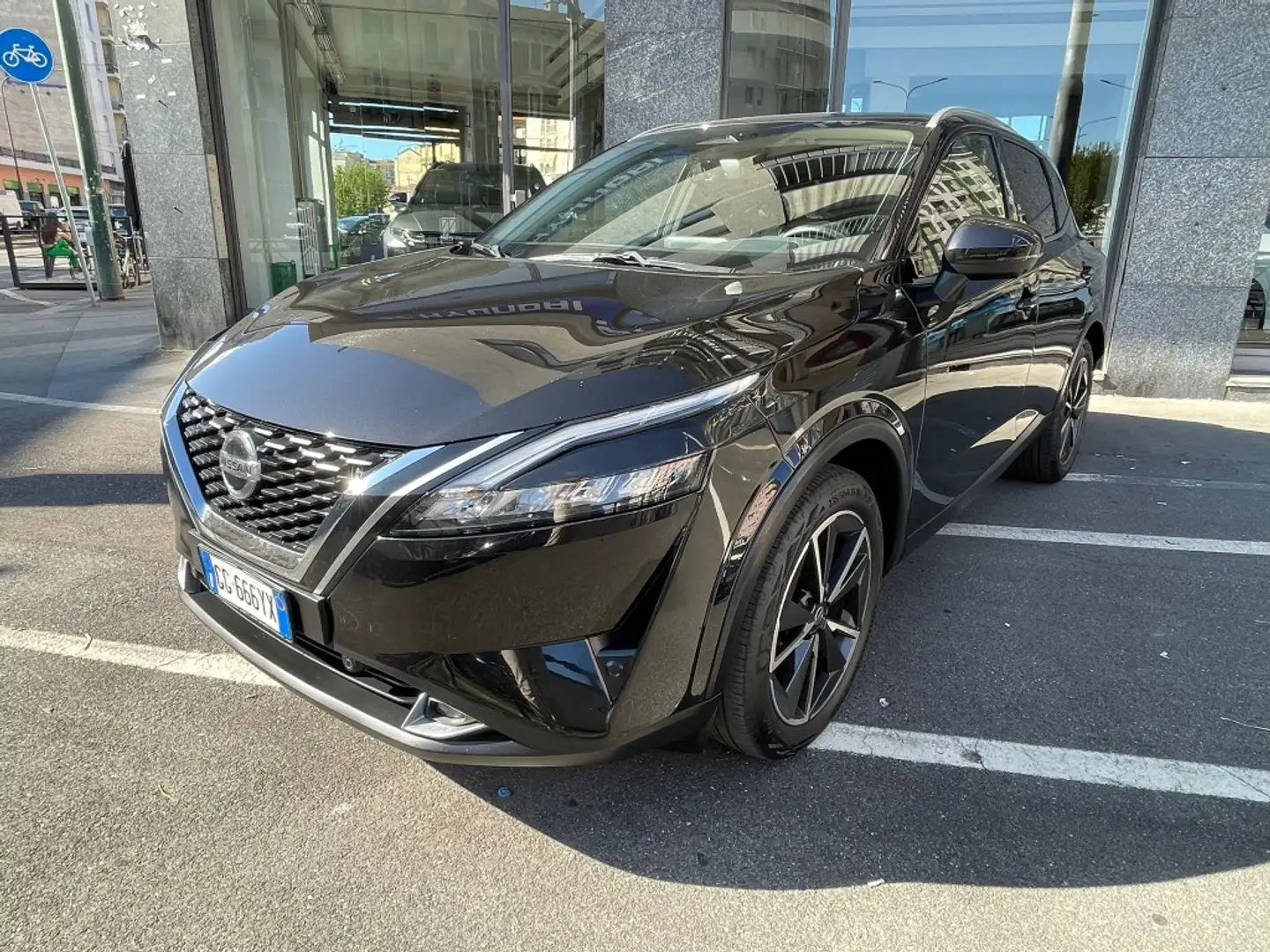 Nissan Qashqai 1.3 mhev Tekna 2wd 140cv Gris - 2