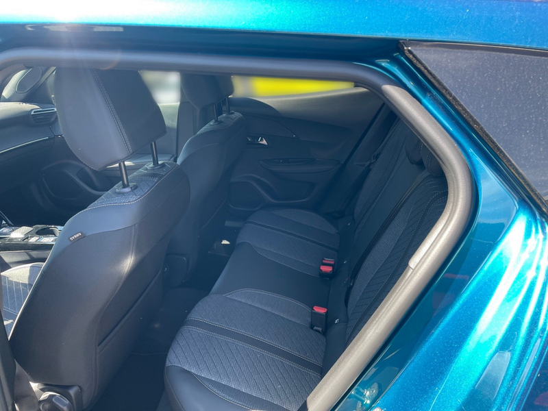 Peugeot e-2008 Allure 156 SHZ RÜCKFAHRKAMERA NAVI ACC — photo 10