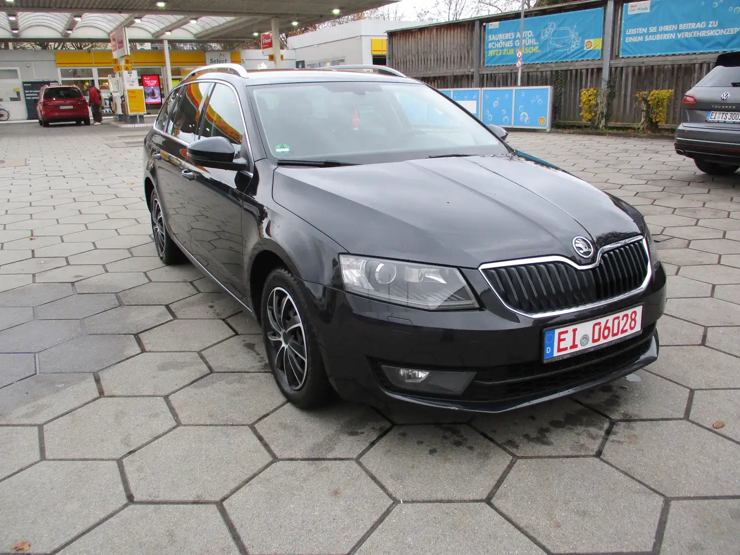 Skoda Octavia Style Schwarz - 1