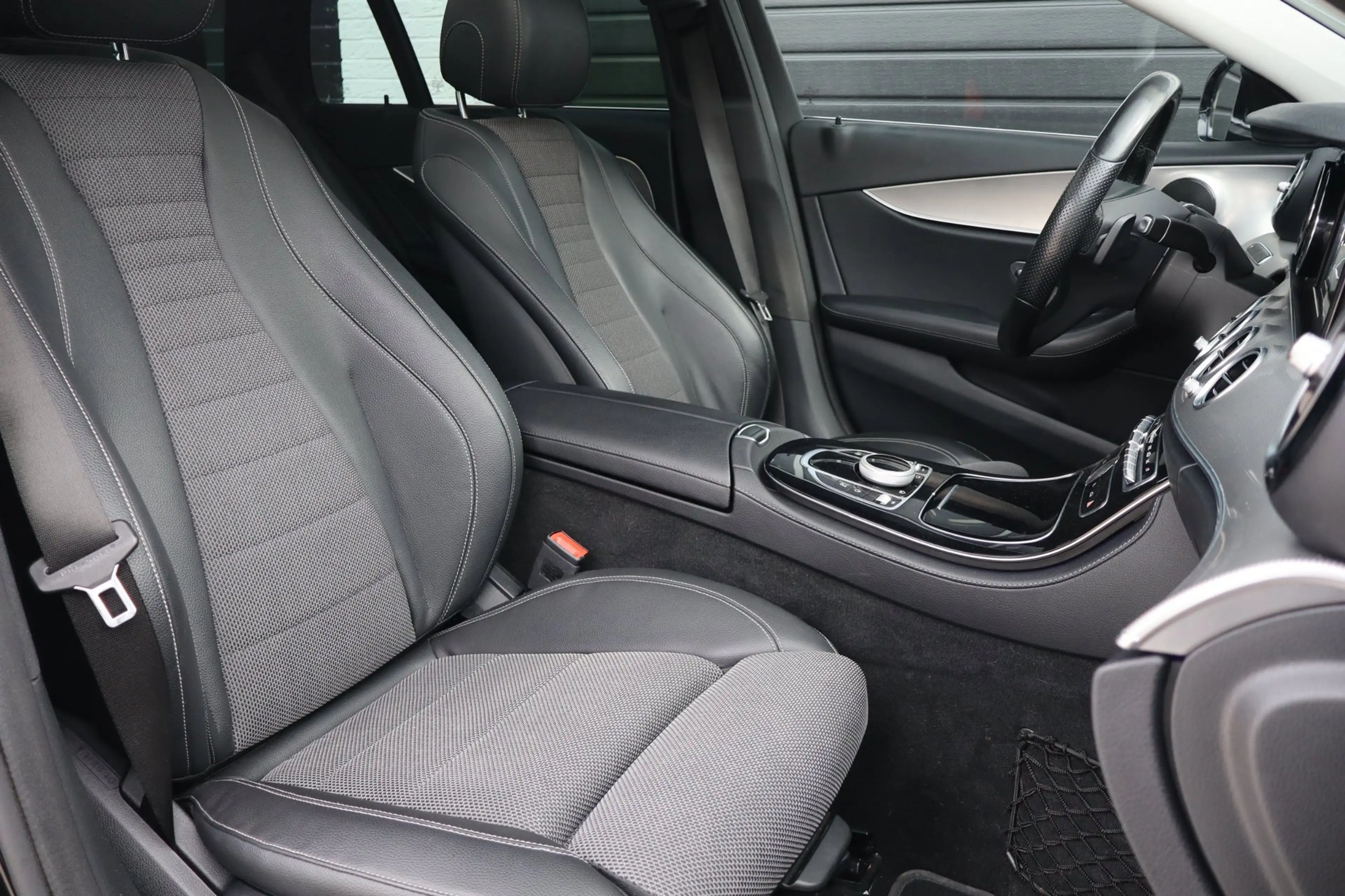 Mercedes-Benz E 250 Estate 211pk Prestige Plus - Panoramadak - Trekhaa — photo 12