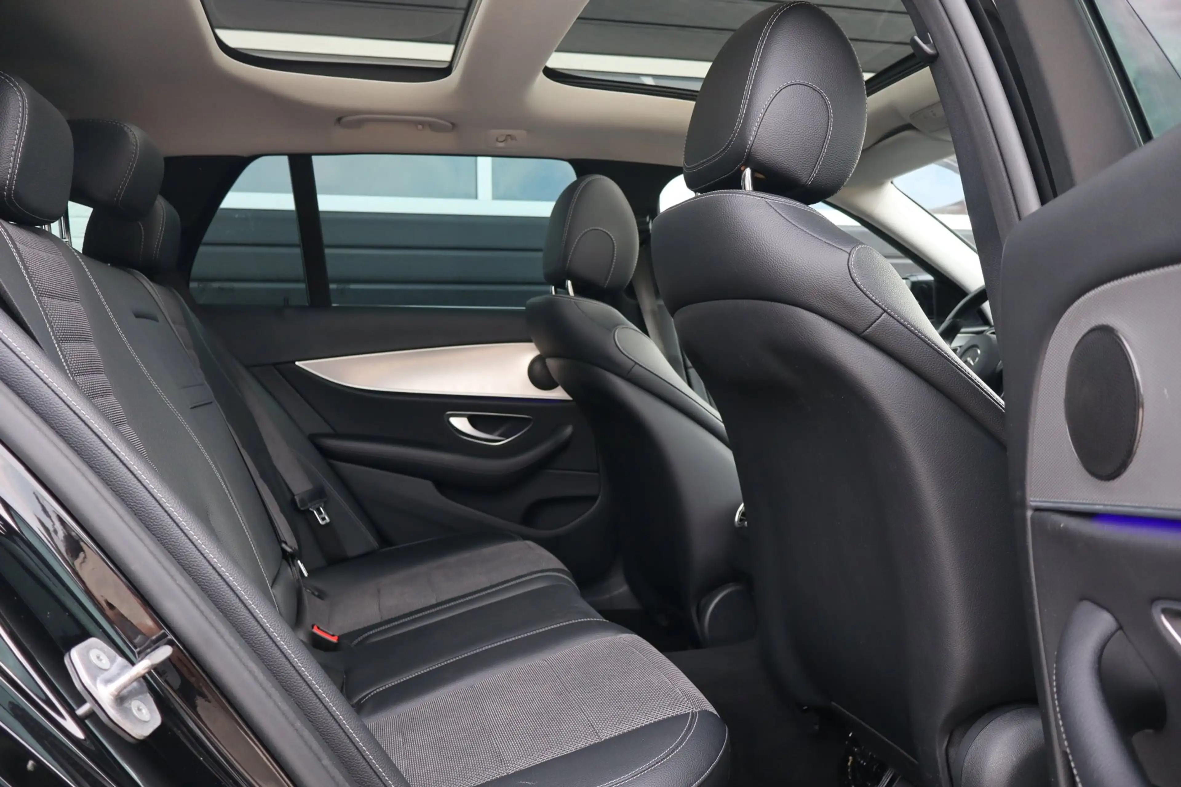 Mercedes-Benz E 250 Estate 211pk Prestige Plus - Panoramadak - Trekhaa — photo 13