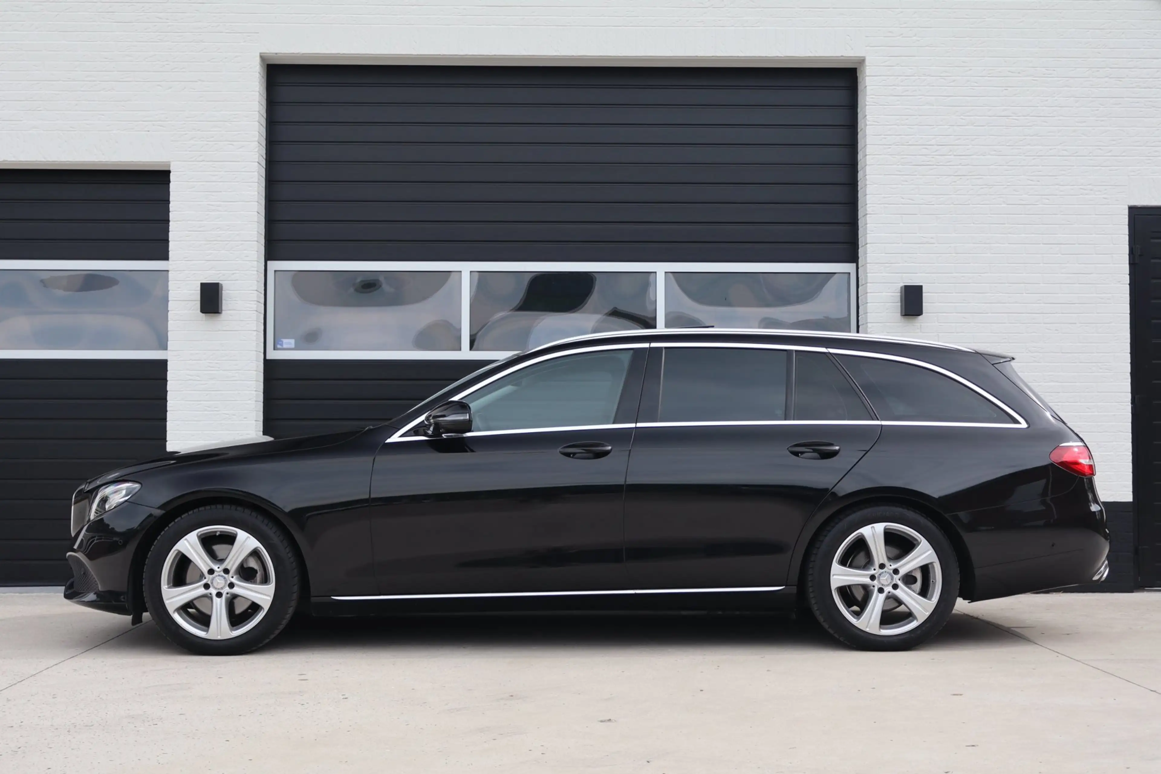 Mercedes-Benz E 250 Estate 211pk Prestige Plus - Panoramadak - Trekhaa — photo 2