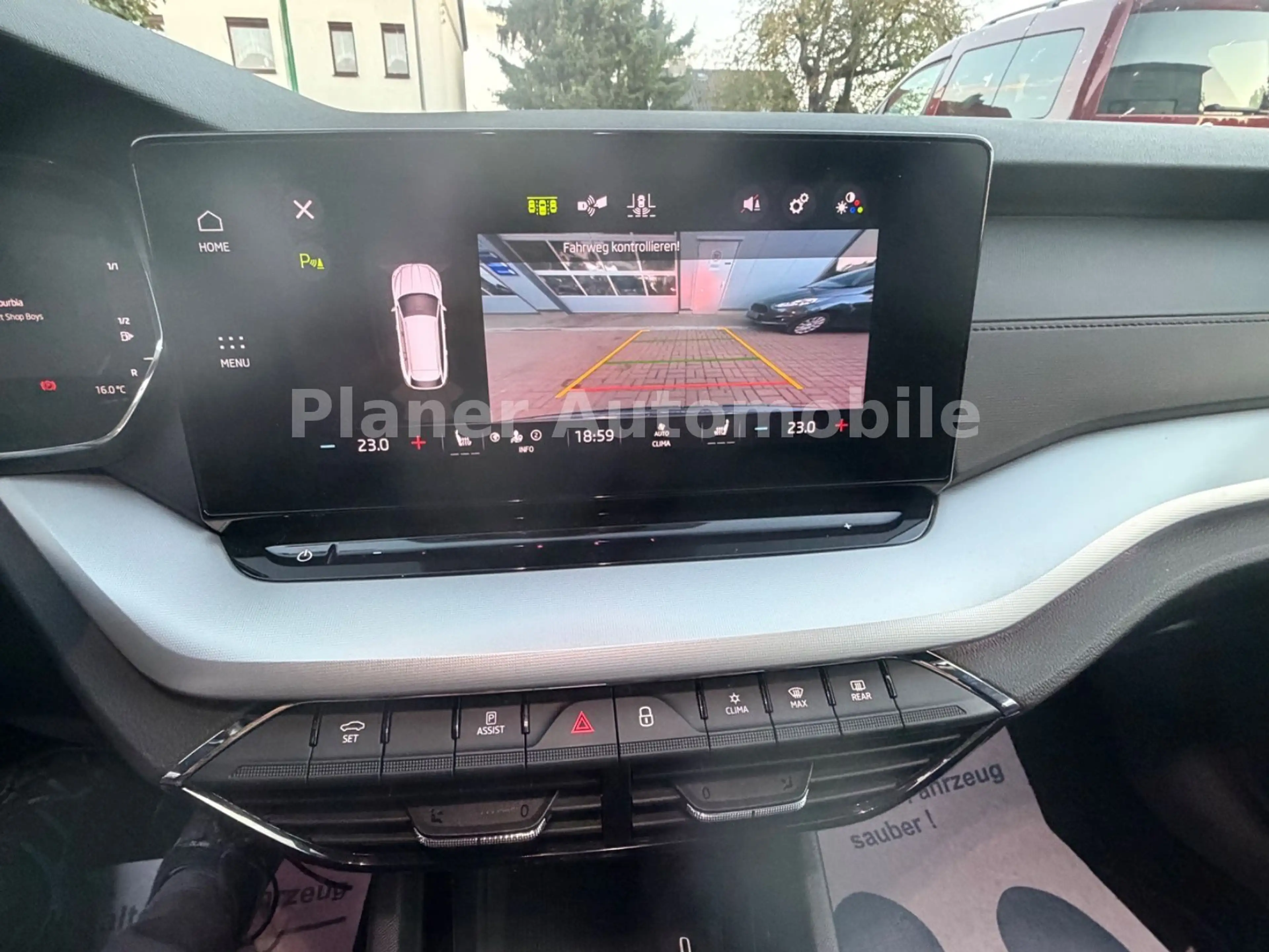 Skoda Octavia Combi 1. Hand DSG LED  Service neu — photo 12