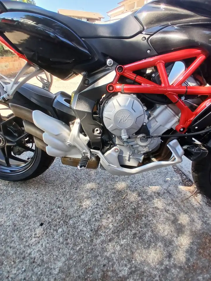 MV Agusta Rivale 800
