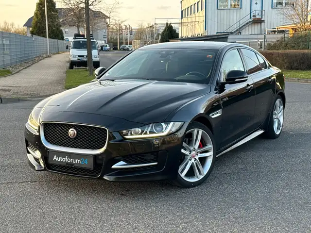 Jaguar XE R-Sport*Autom.*Navi*RFK*