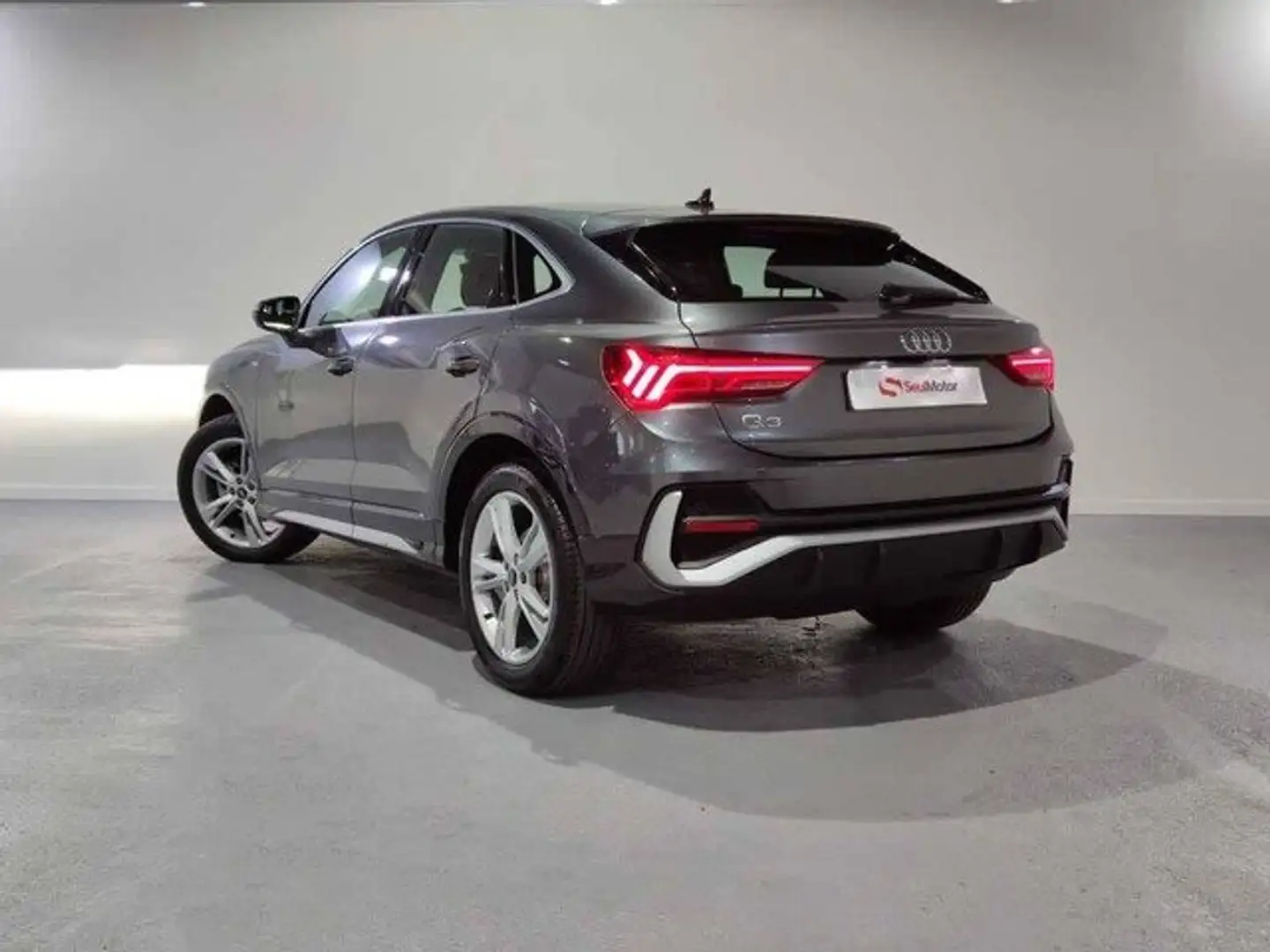 Audi Q3 Sportback 35 TDI S line S tronic Gris - 2