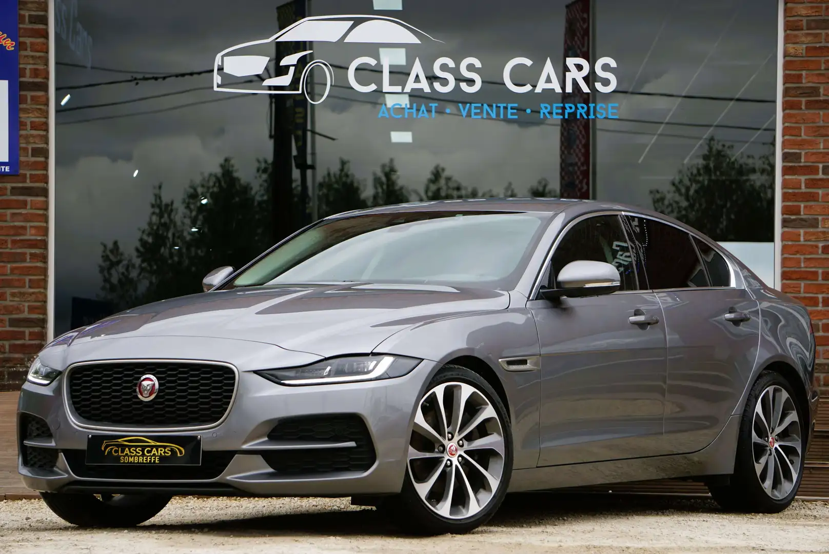 Jaguar XE 2.0 D180 S Bte-AUTO  NEW MOD NAVI-CAM CarPlay EU6d Gris - 1