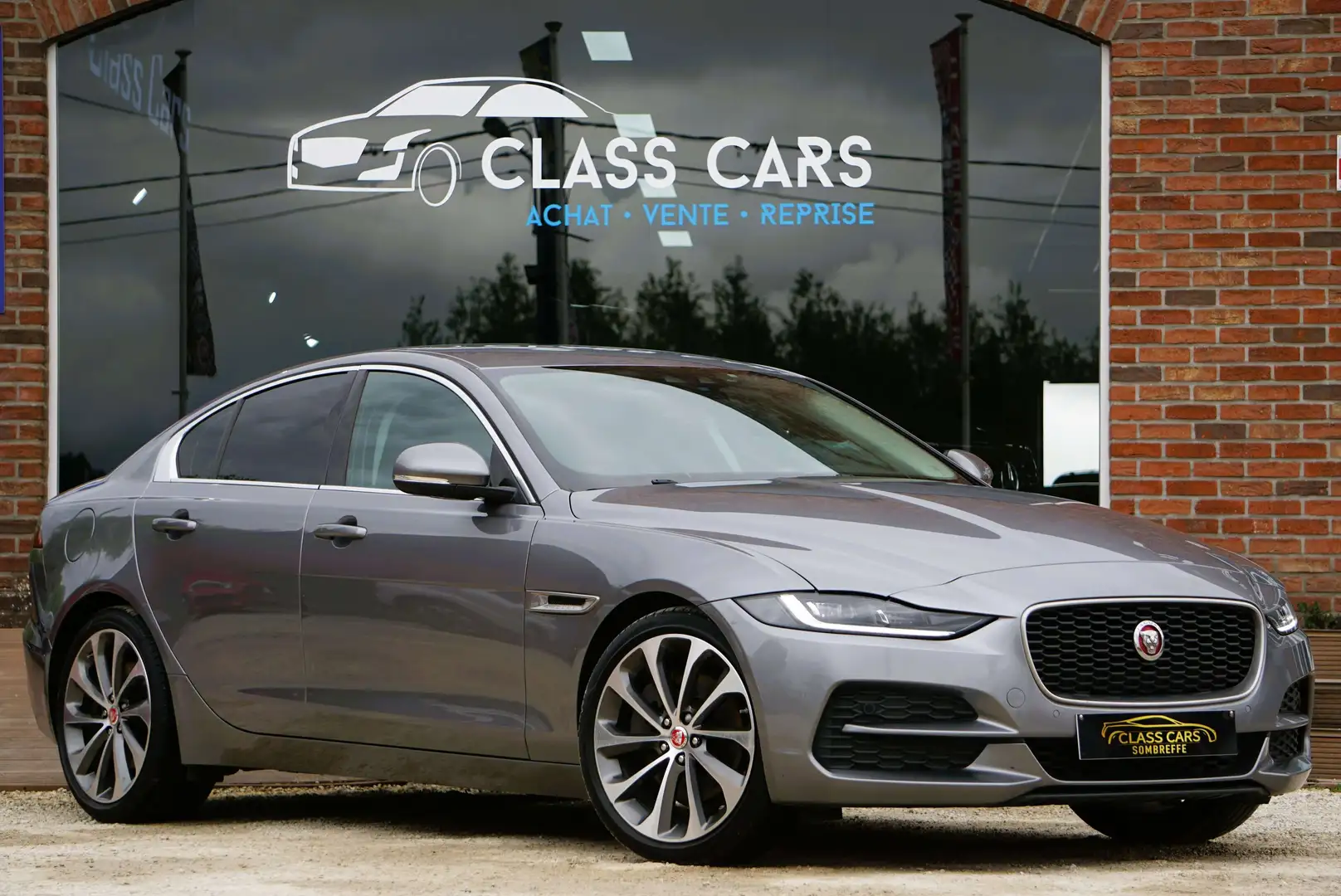 Jaguar XE 2.0 D180 S Bte-AUTO  NEW MOD NAVI-CAM CarPlay EU6d Gris - 2
