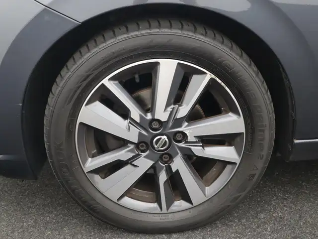 Nissan Micra view 5