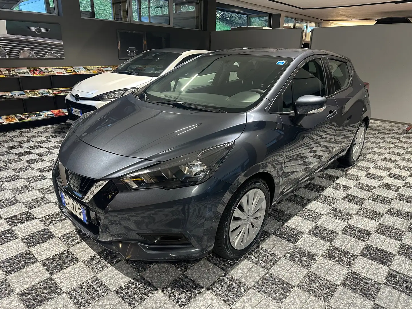 Nissan Micra Micra 1.0 ig-t Acenta 92cv Grigio - 1