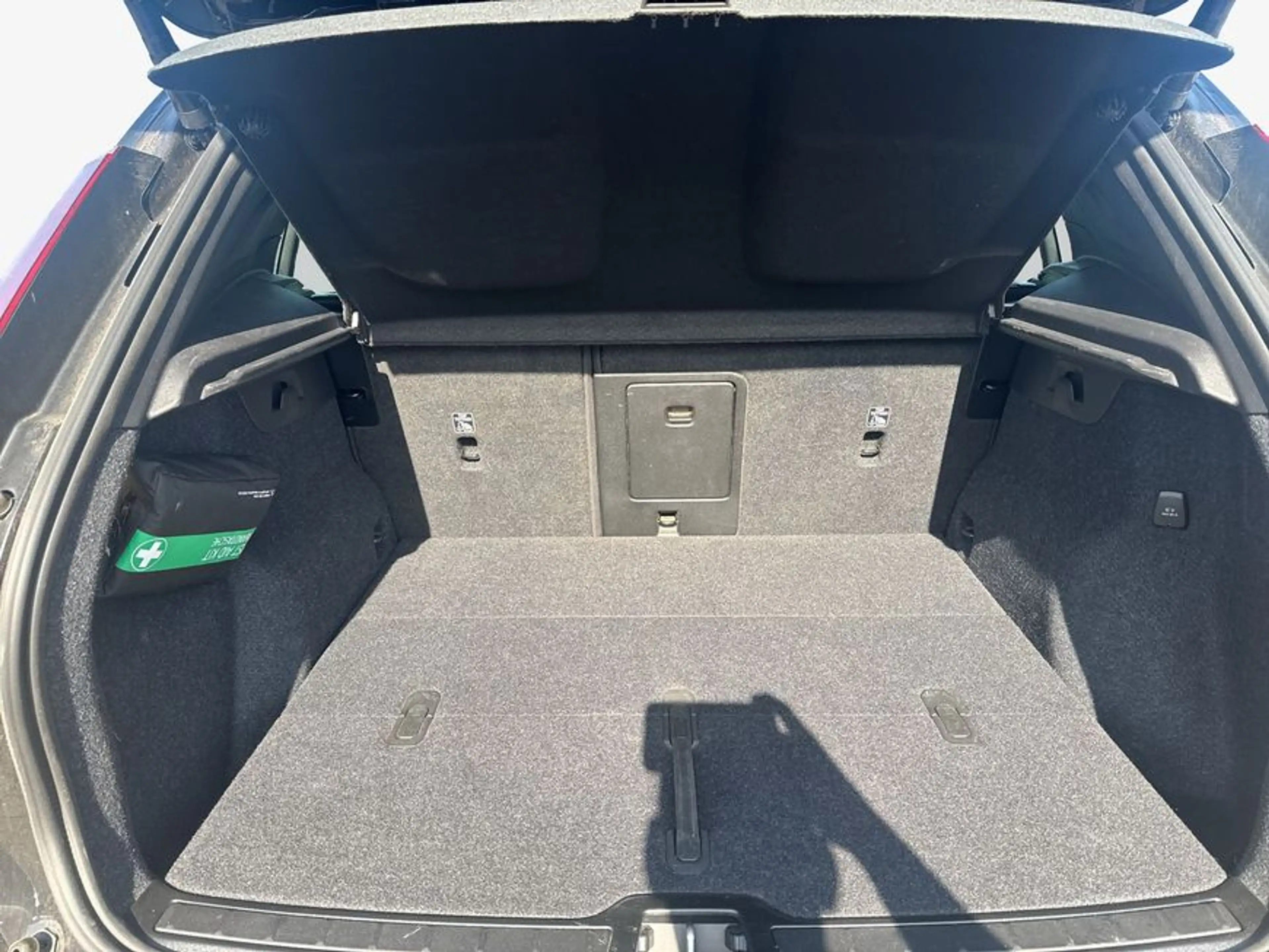 Volvo XC40 XC40 B3 B DKG Plus Black Edition — photo 8