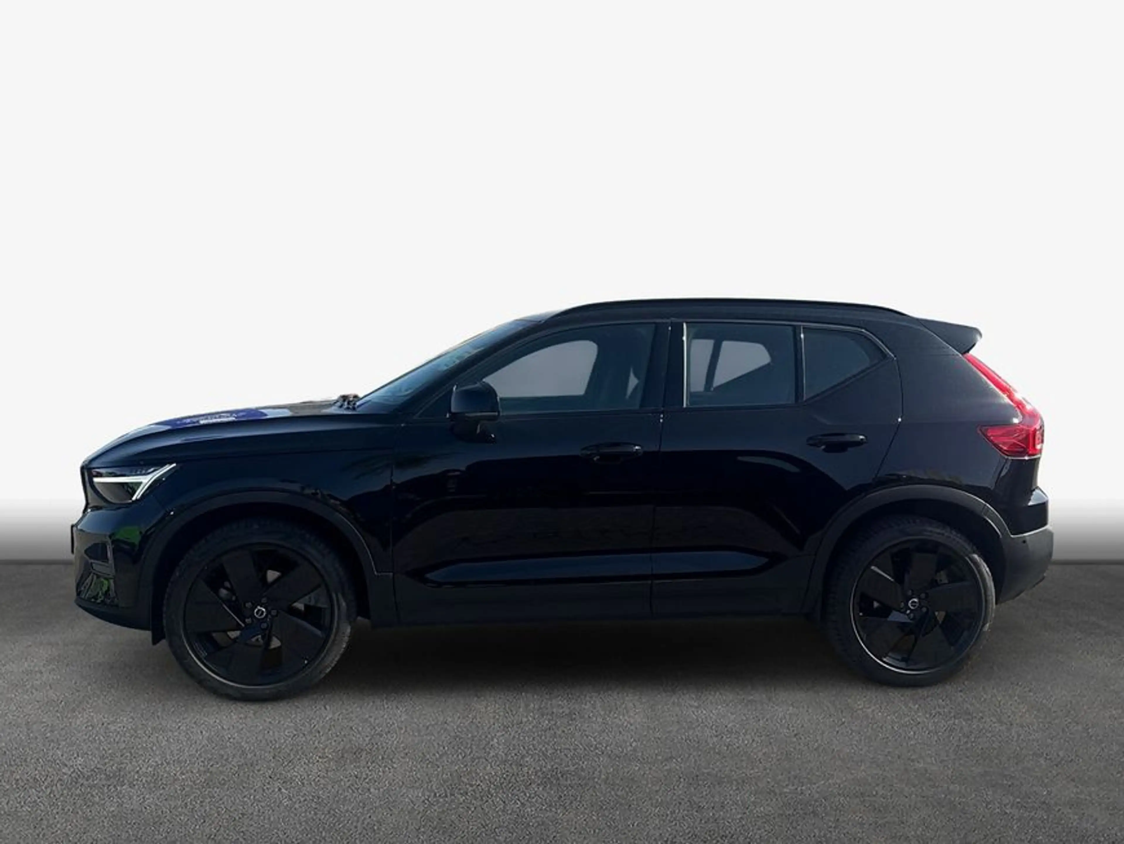 Volvo XC40 XC40 B3 B DKG Plus Black Edition — photo 4