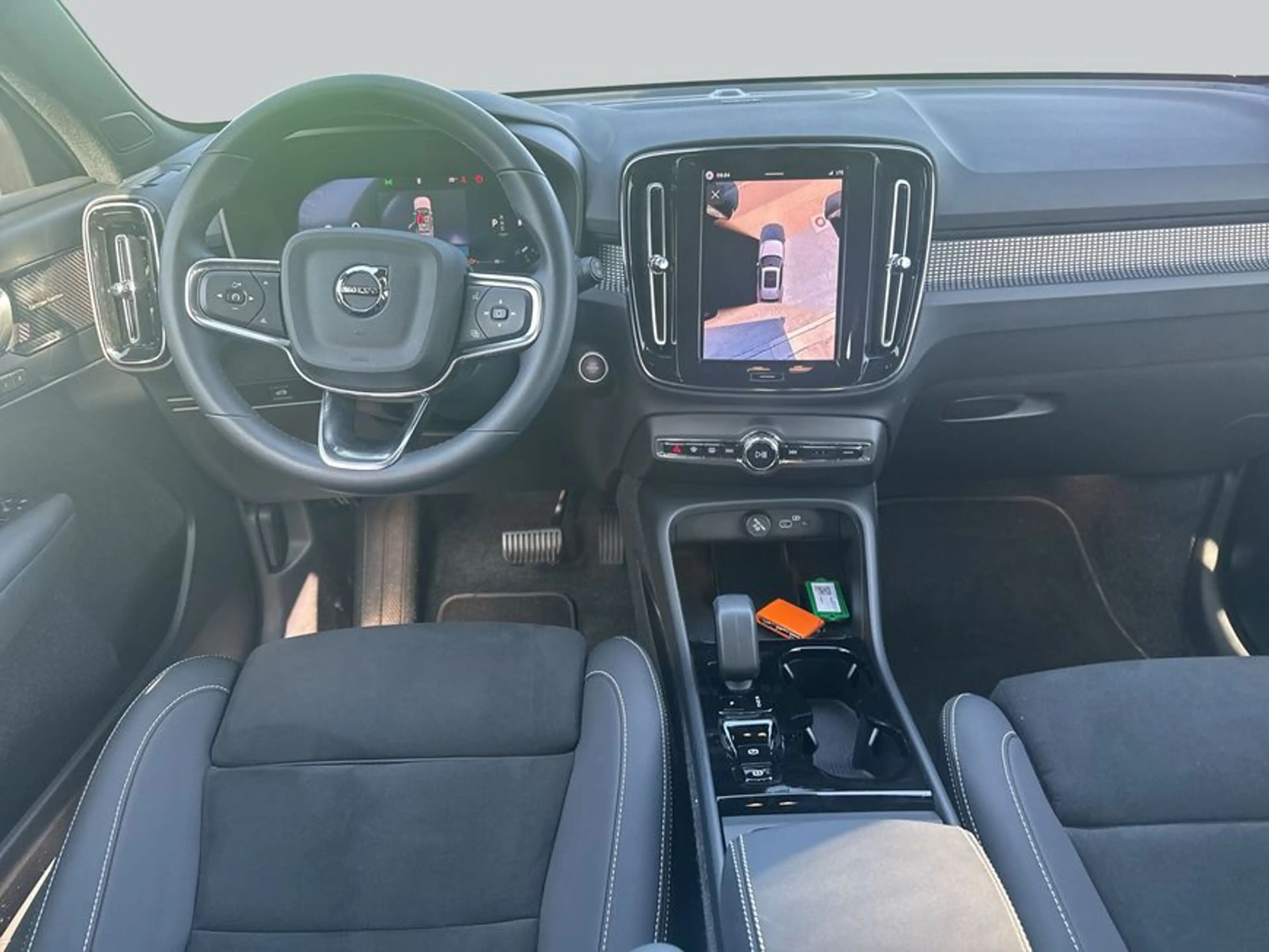 Volvo XC40 XC40 B3 B DKG Plus Black Edition — photo 13