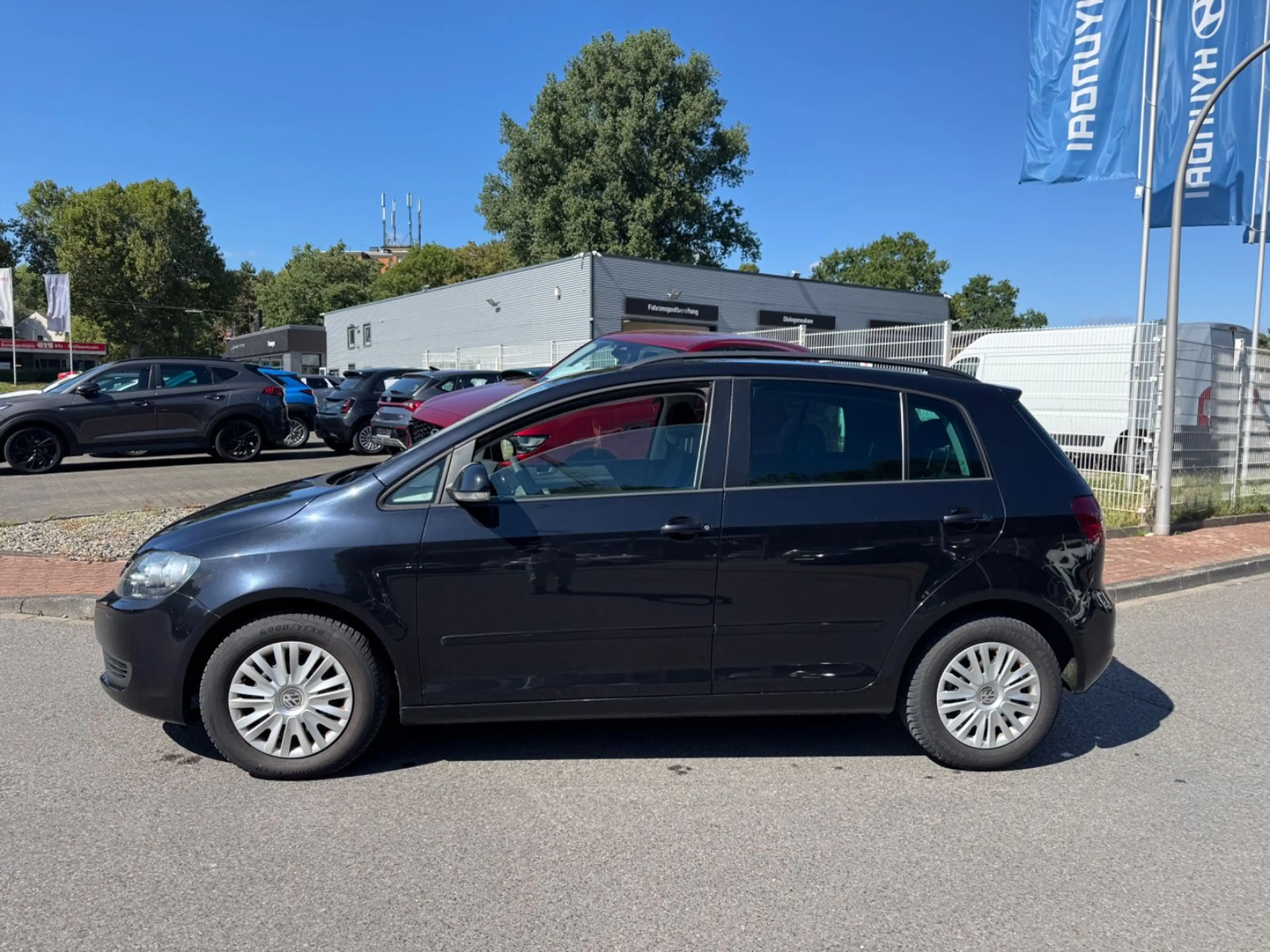Volkswagen Golf Plus PLUS/COMFORT/2.HD/KLIMAAUT/SHZ/PDC/HU-NEU — photo 7