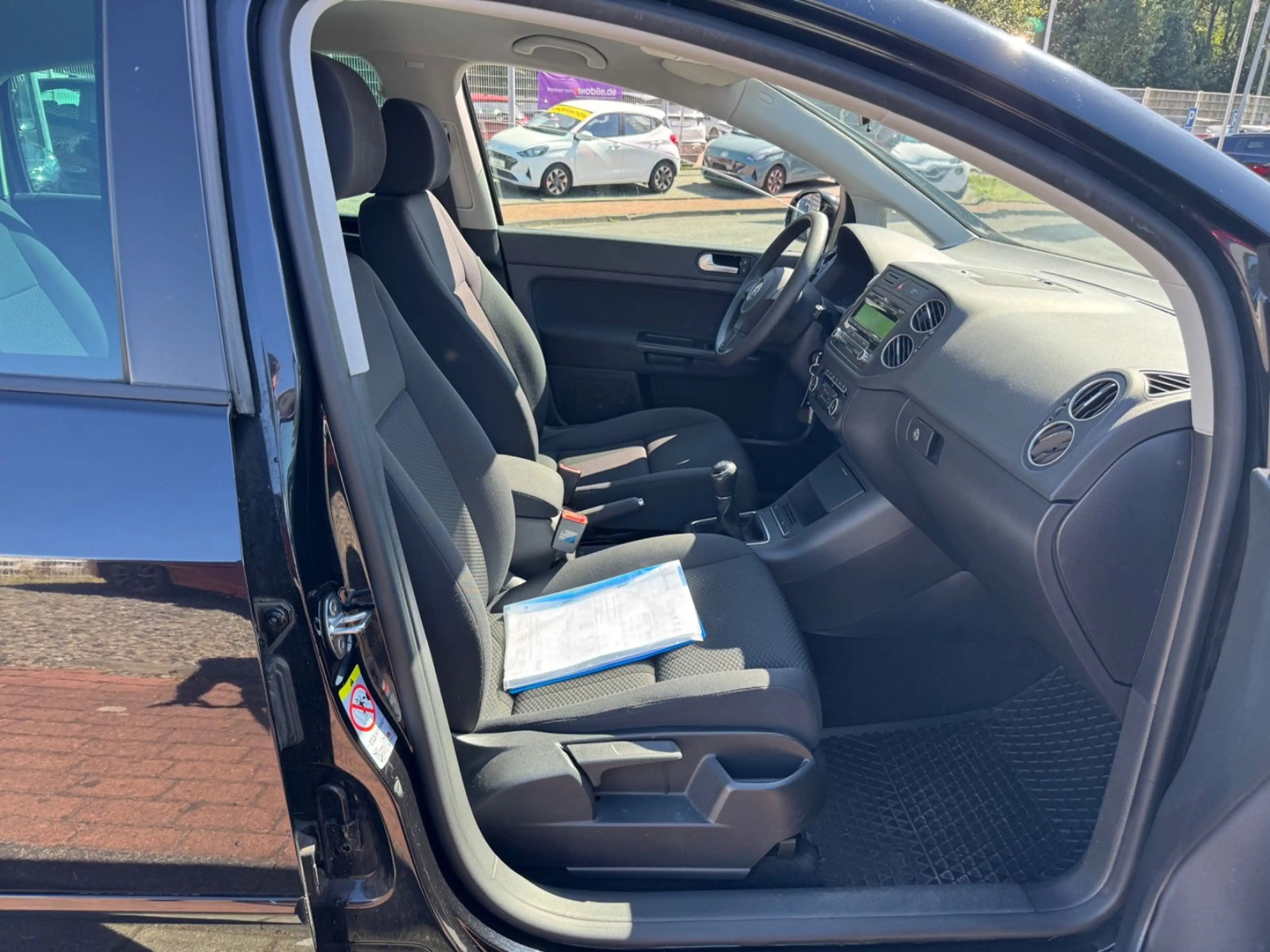 Volkswagen Golf Plus PLUS/COMFORT/2.HD/KLIMAAUT/SHZ/PDC/HU-NEU — photo 9