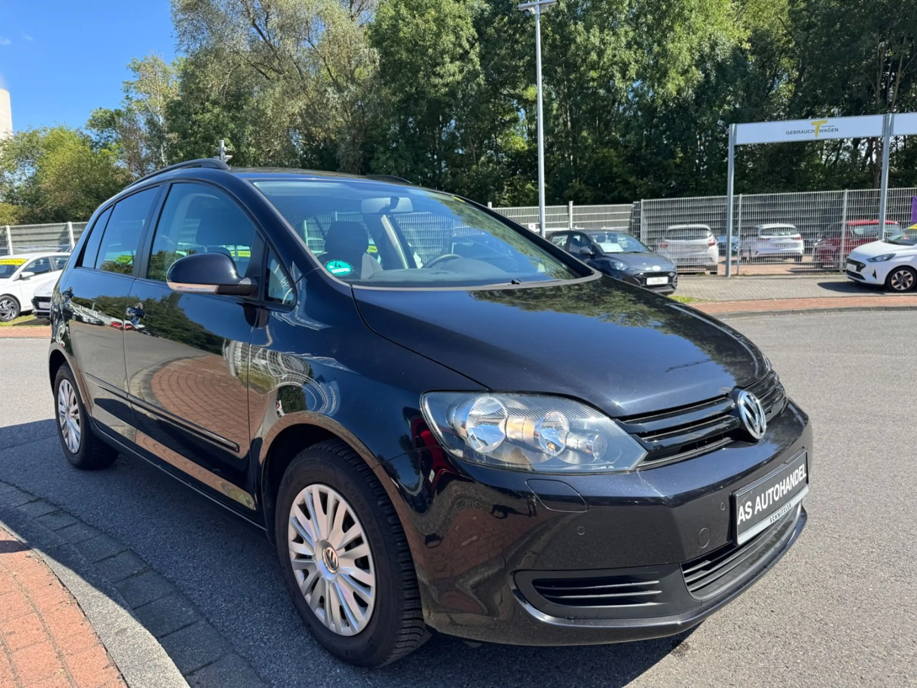 Volkswagen Golf Plus PLUS/COMFORT/2.HD/KLIMAAUT/SHZ/PDC/HU-NEU — photo 3