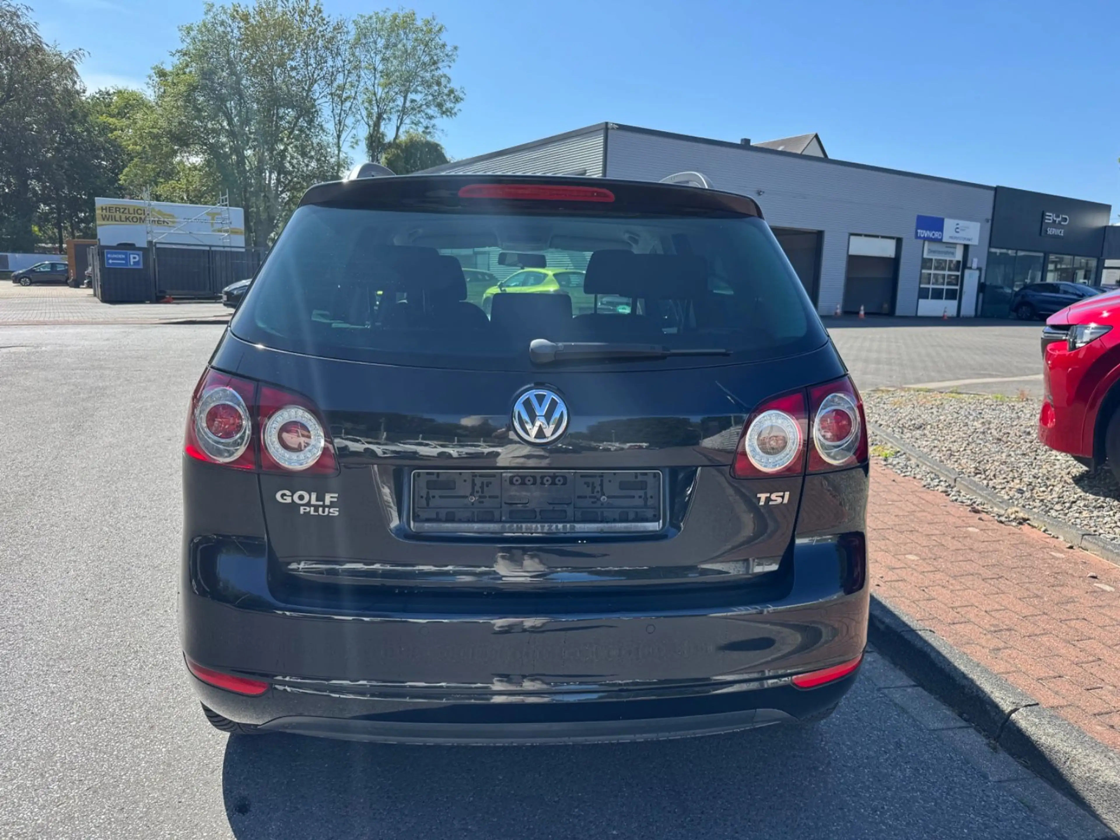 Volkswagen Golf Plus PLUS/COMFORT/2.HD/KLIMAAUT/SHZ/PDC/HU-NEU — photo 4