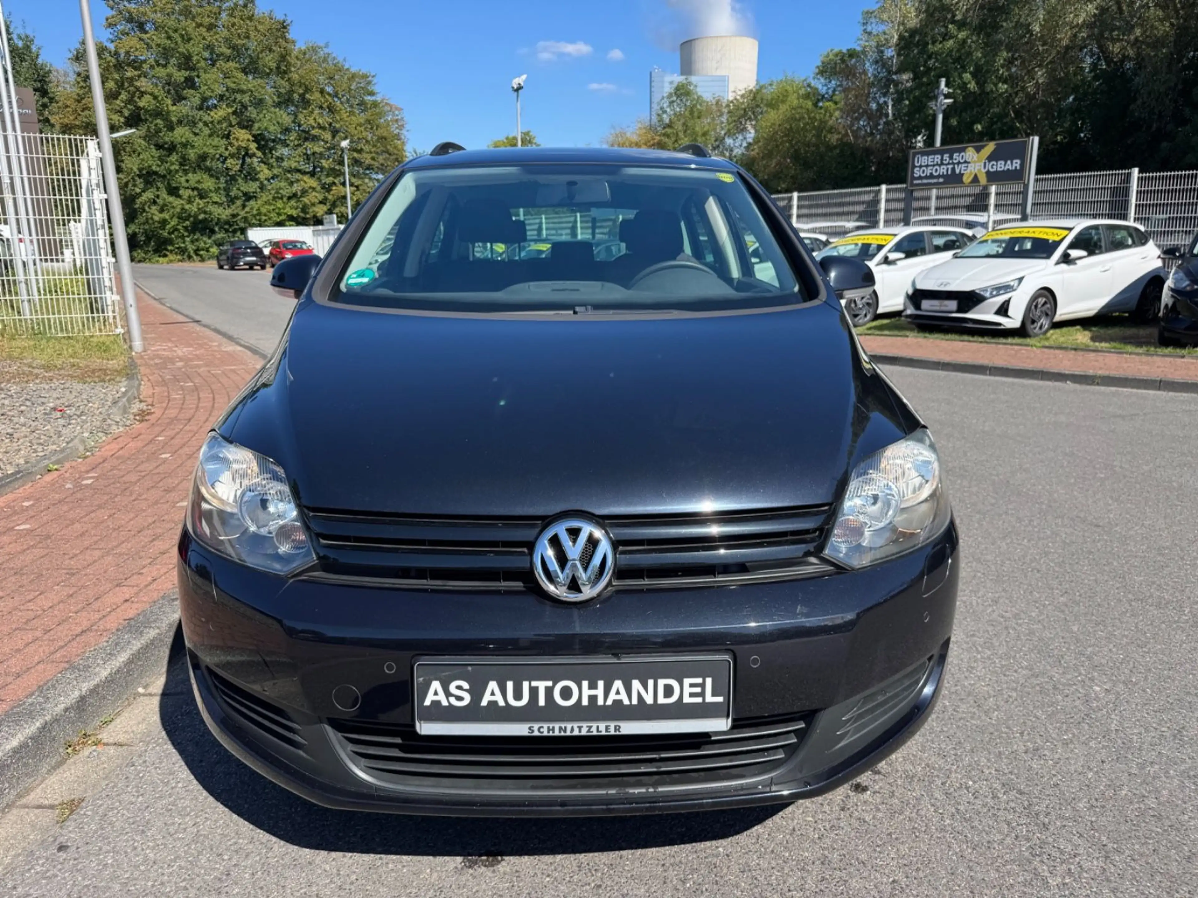 Volkswagen Golf Plus PLUS/COMFORT/2.HD/KLIMAAUT/SHZ/PDC/HU-NEU — photo 2