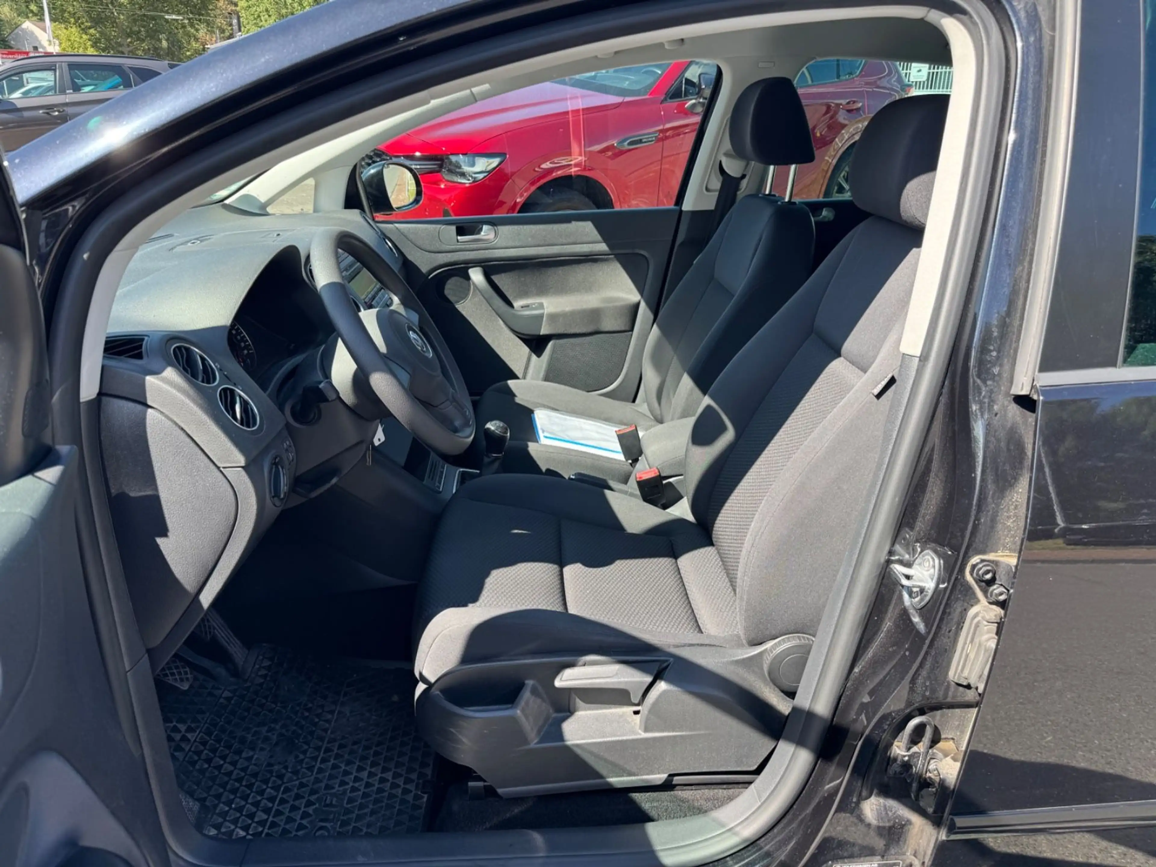 Volkswagen Golf Plus PLUS/COMFORT/2.HD/KLIMAAUT/SHZ/PDC/HU-NEU — photo 10