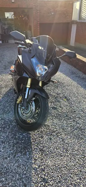 Honda CBR 600 - foto 2