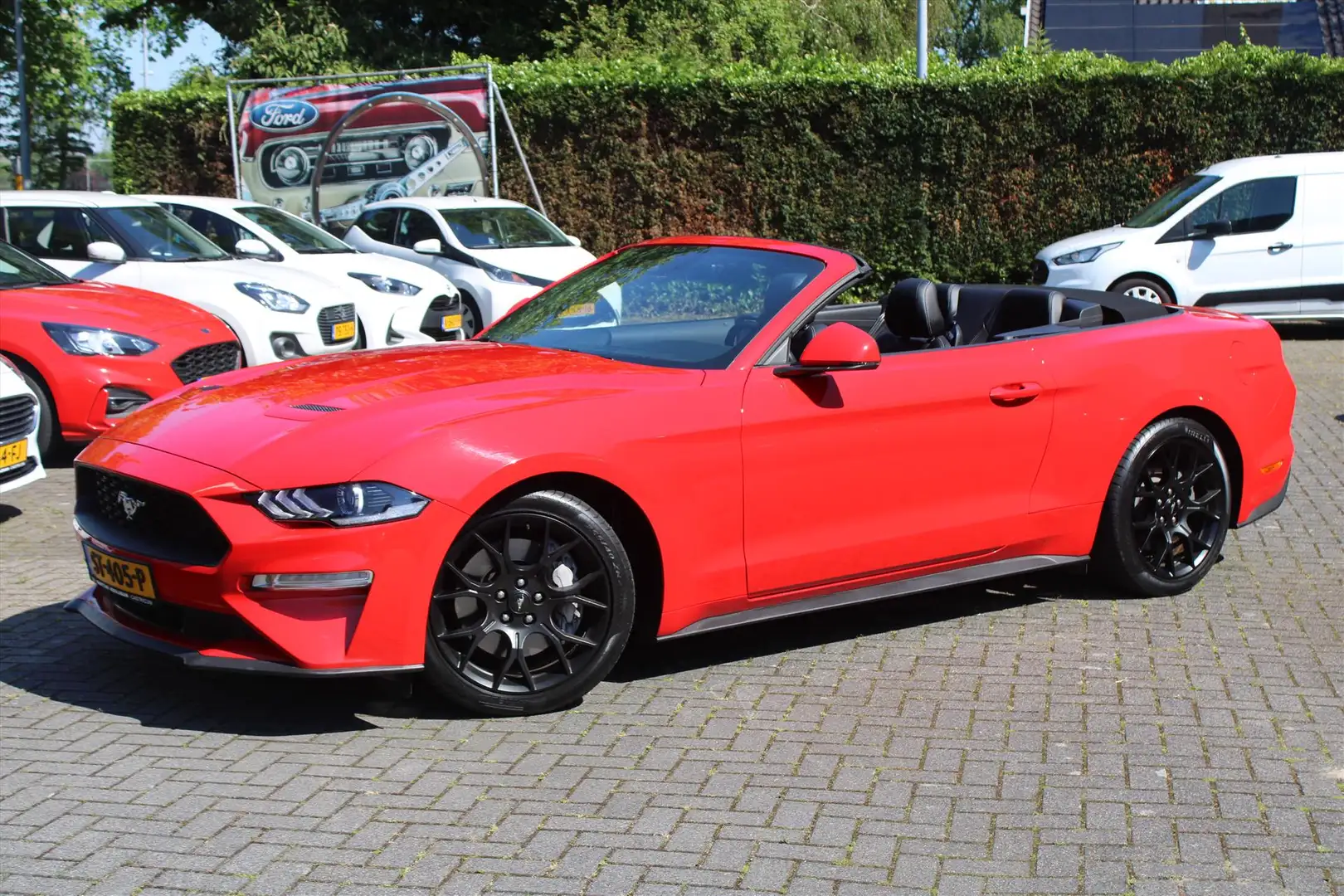 Ford Mustang Convertible 2.3 EcoBoost M6 290pk/213kw Rosso - 2