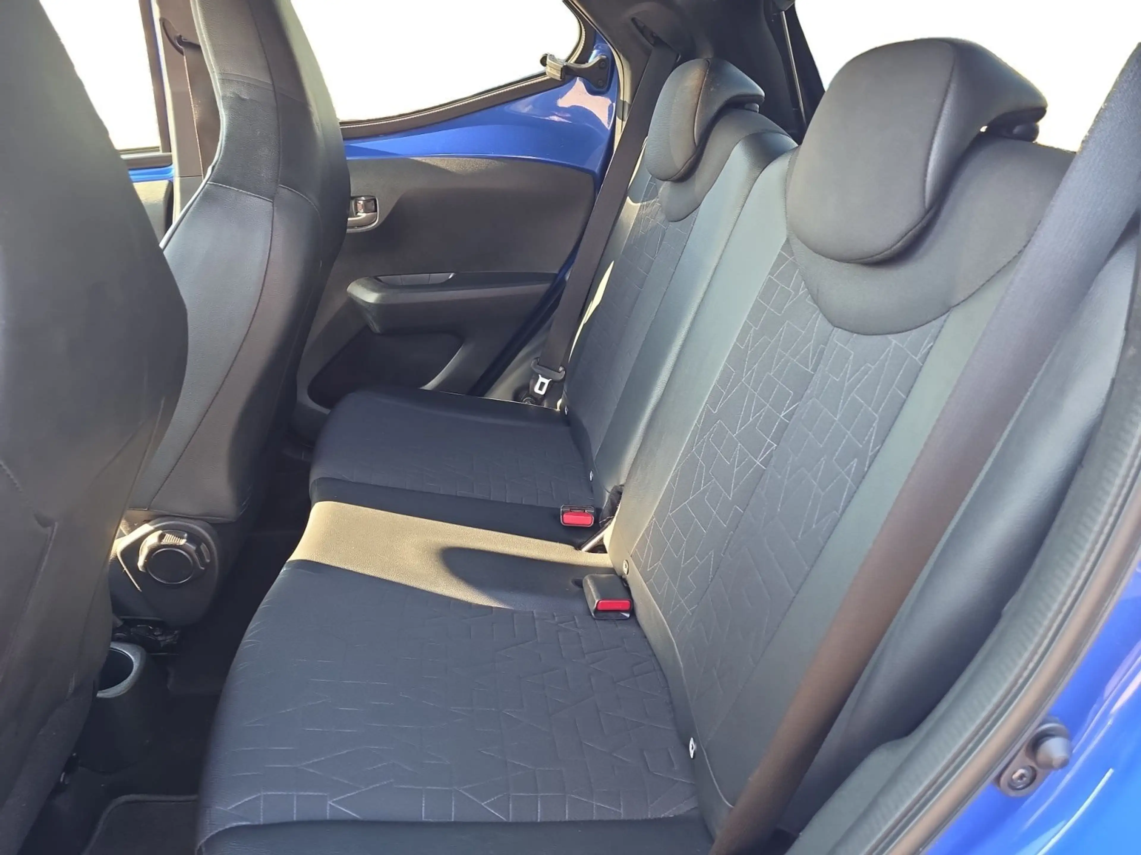 Toyota Aygo 1.0l x-final, KAM/KLIMA — photo 9