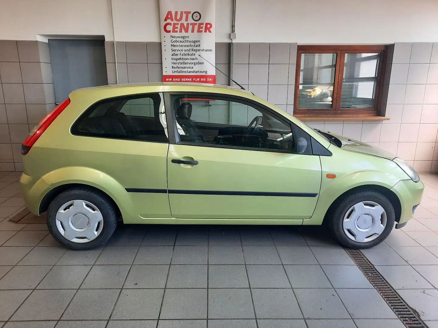 Ford Fiesta Verde - 2