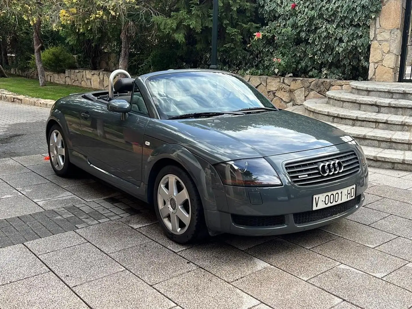 Audi TT TT Coupé 1.8T quattro 225 Gris - 1