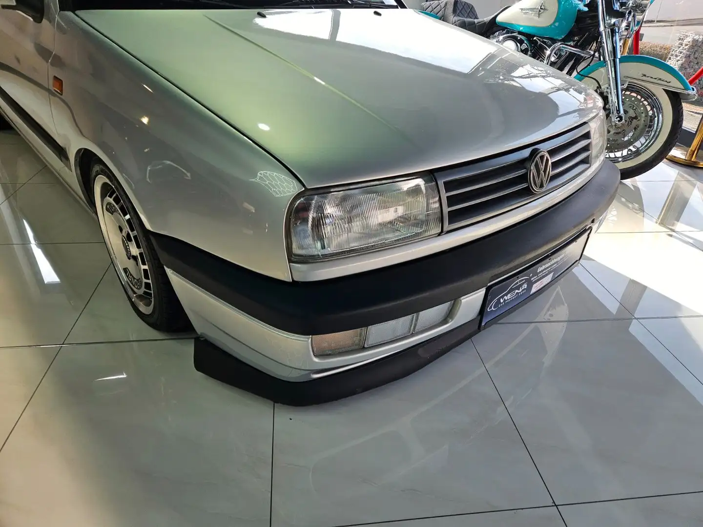 Volkswagen Vento Automatik,Alu,,Neu restoriert,, Plateado - 2