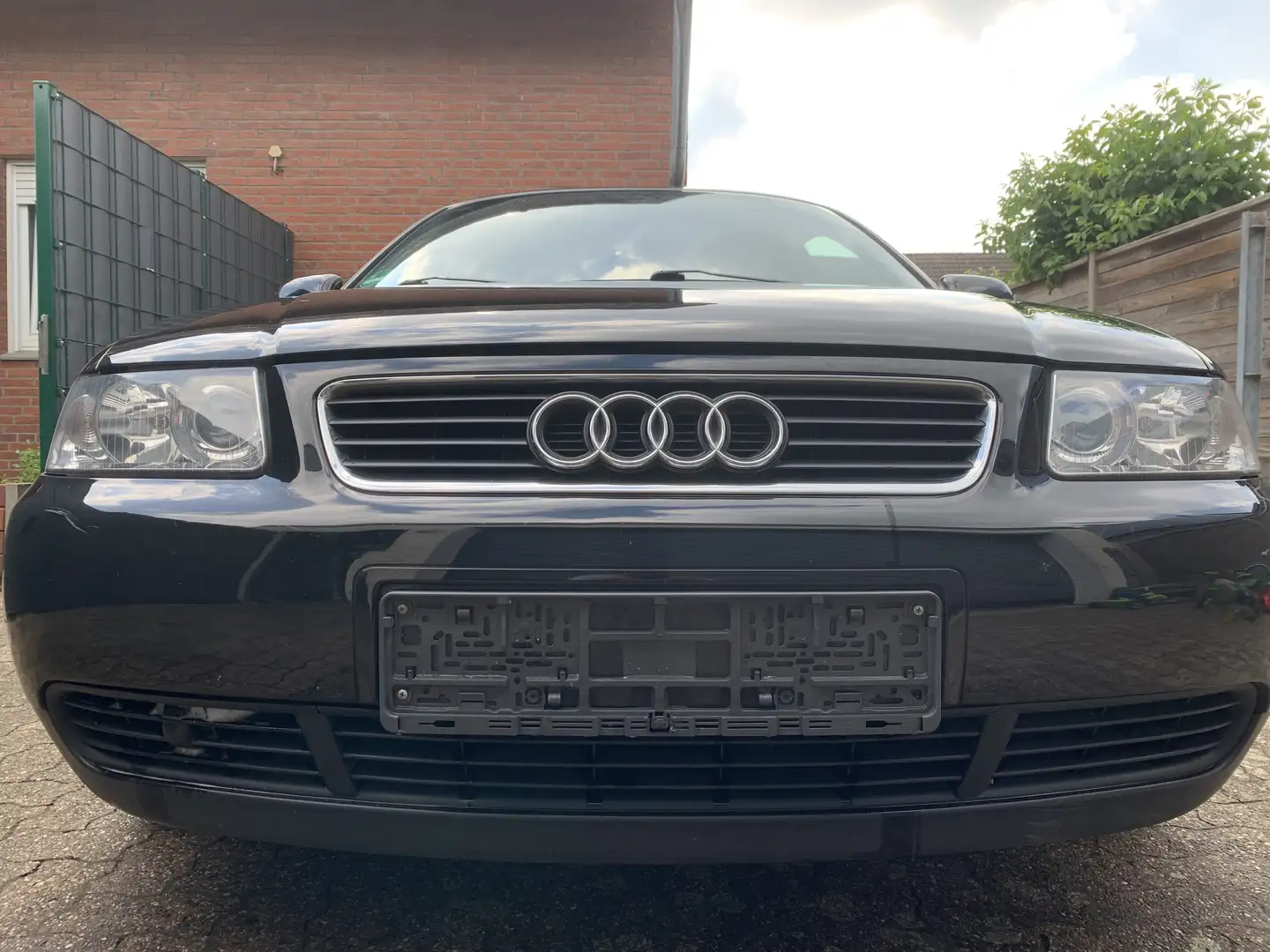 Audi A3 3p 1.6 Attraction 102cv - 1