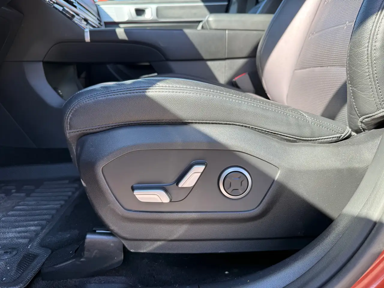 Hyundai SANTA FE снимка Hyundai SANTA FE