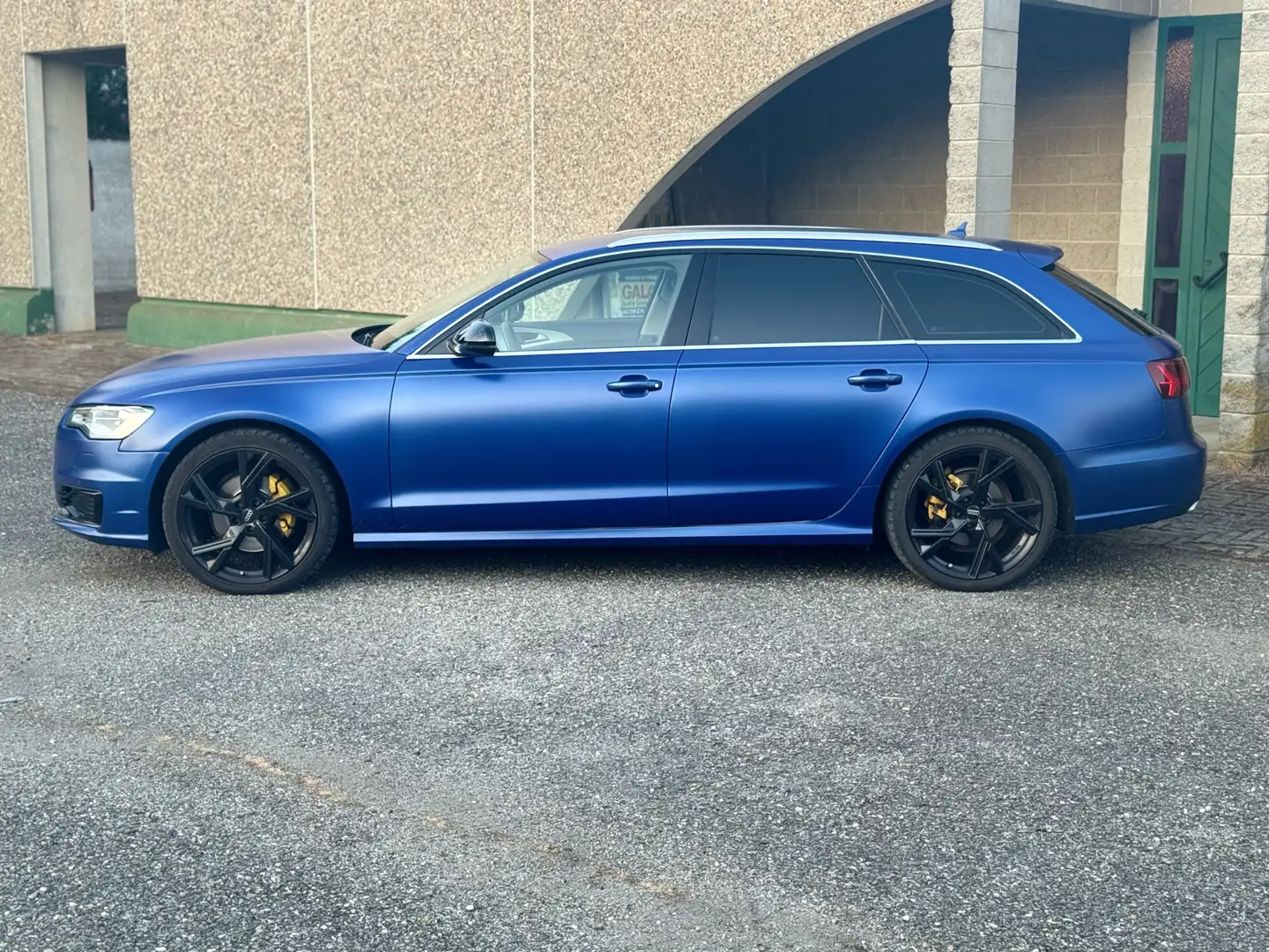 Audi A6 Avant 2.0 TDI ULTRA S-TRONIC 150 CV Azul - 1