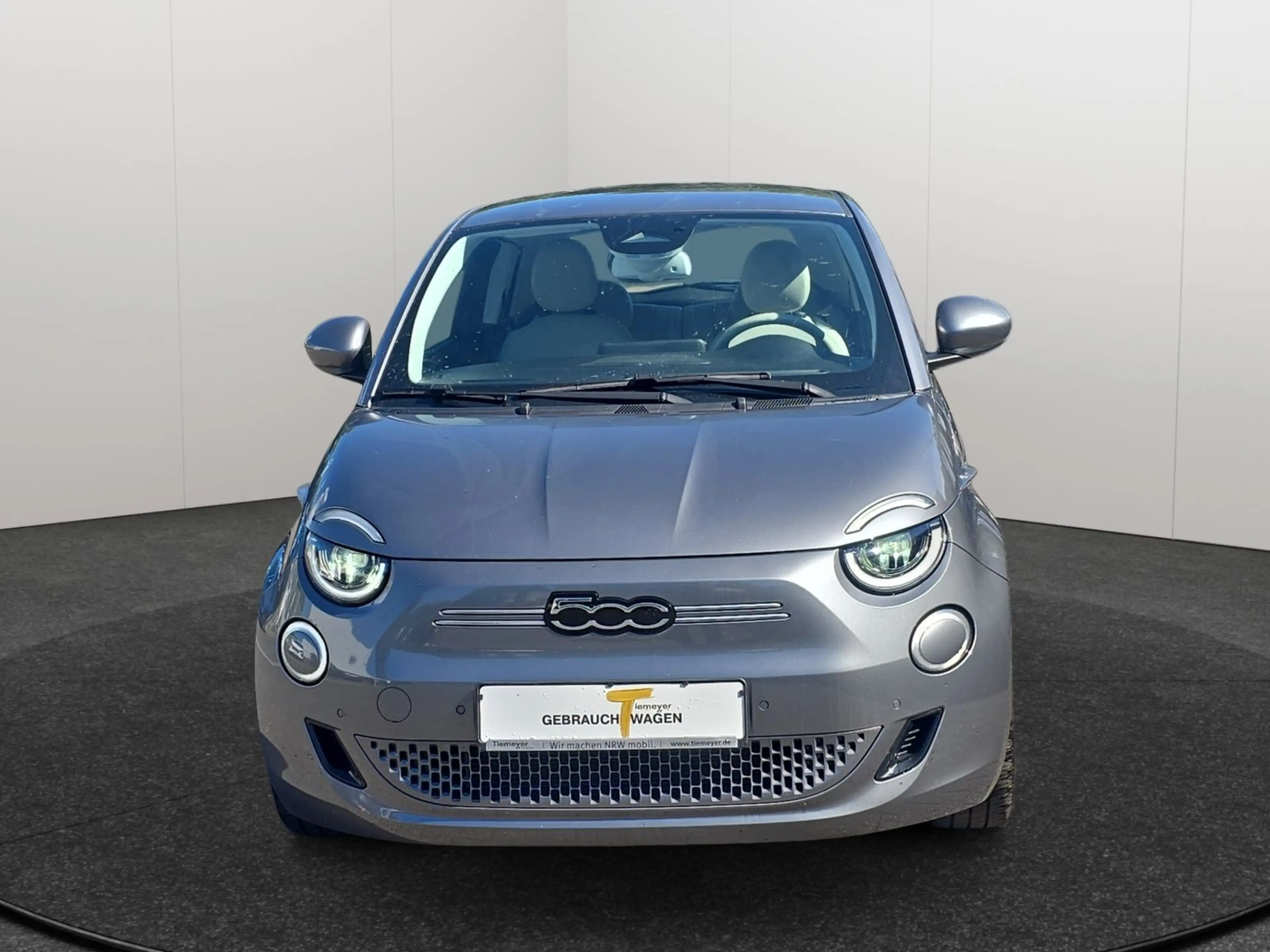 Fiat 500 (302) Lim. (2025->) 1.0 Hybrid Firefly 48 kW — photo 2
