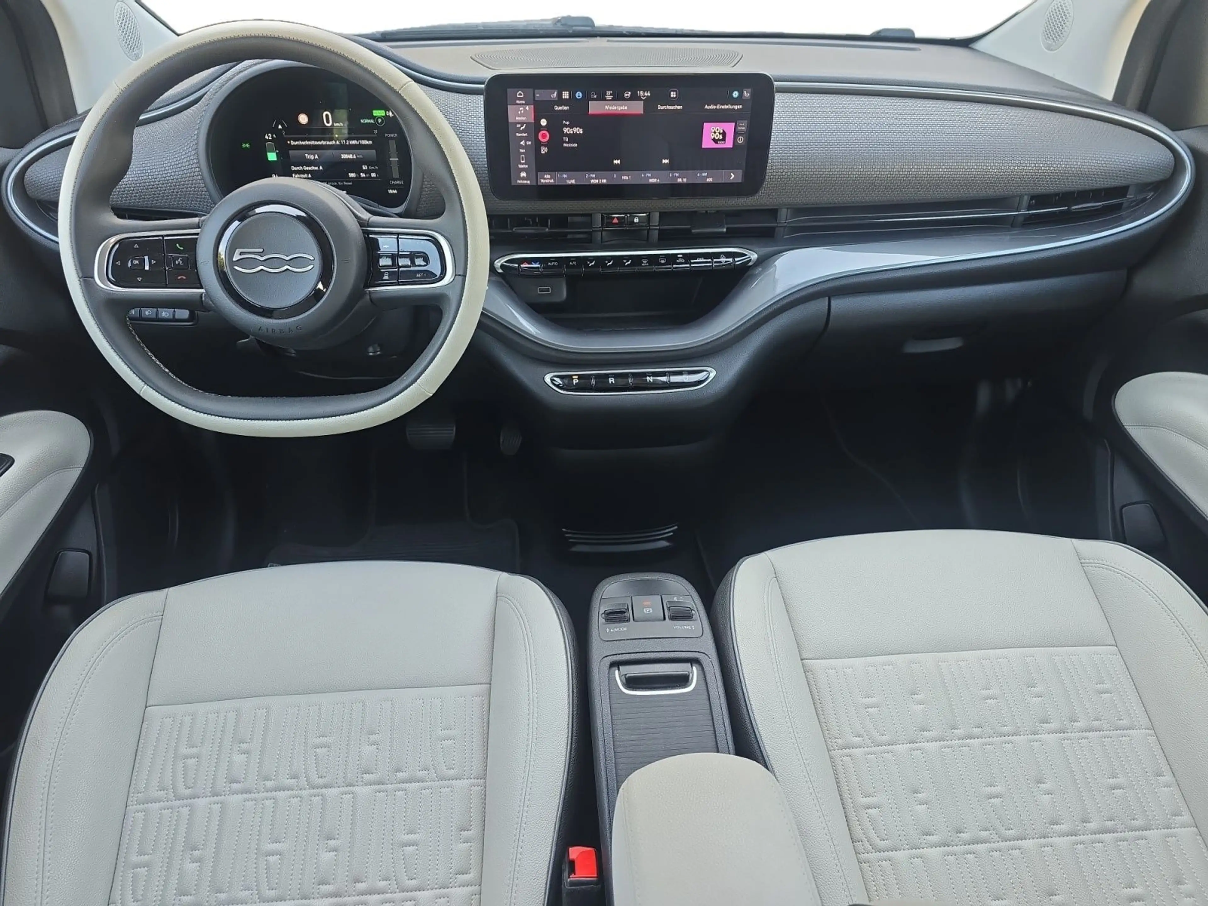 Fiat 500 (302) Lim. (2025->) 1.0 Hybrid Firefly 48 kW — photo 12