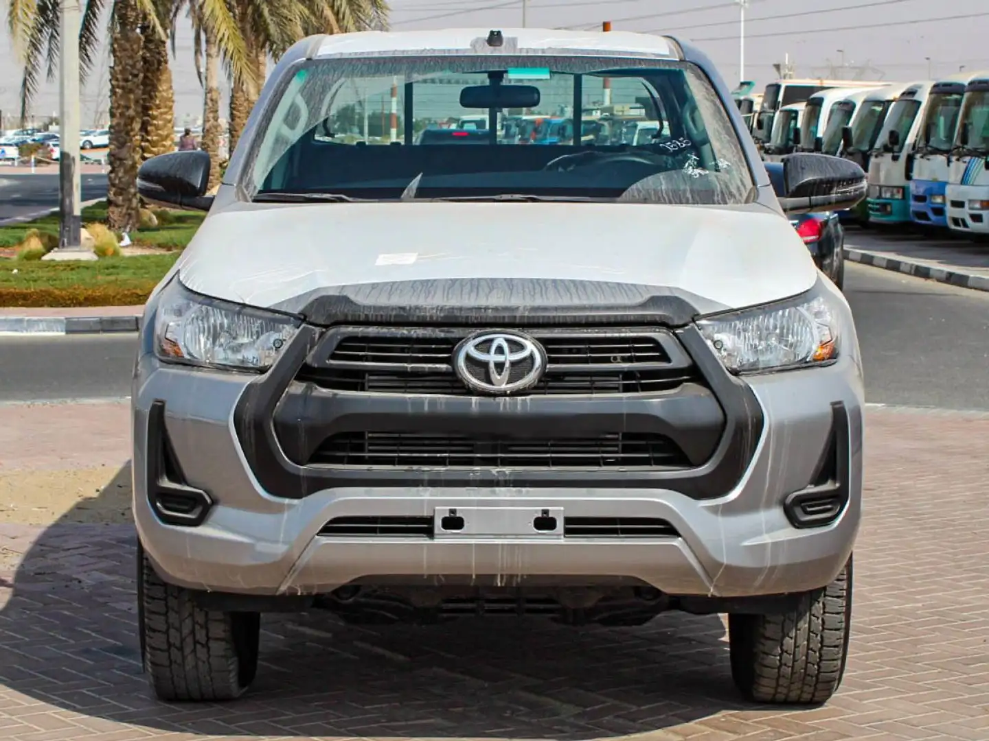 Toyota Hilux MEDIUM 2.4L MT 2023 *ONLY FOR EXPORT OUT OF EU* Grijs - 2