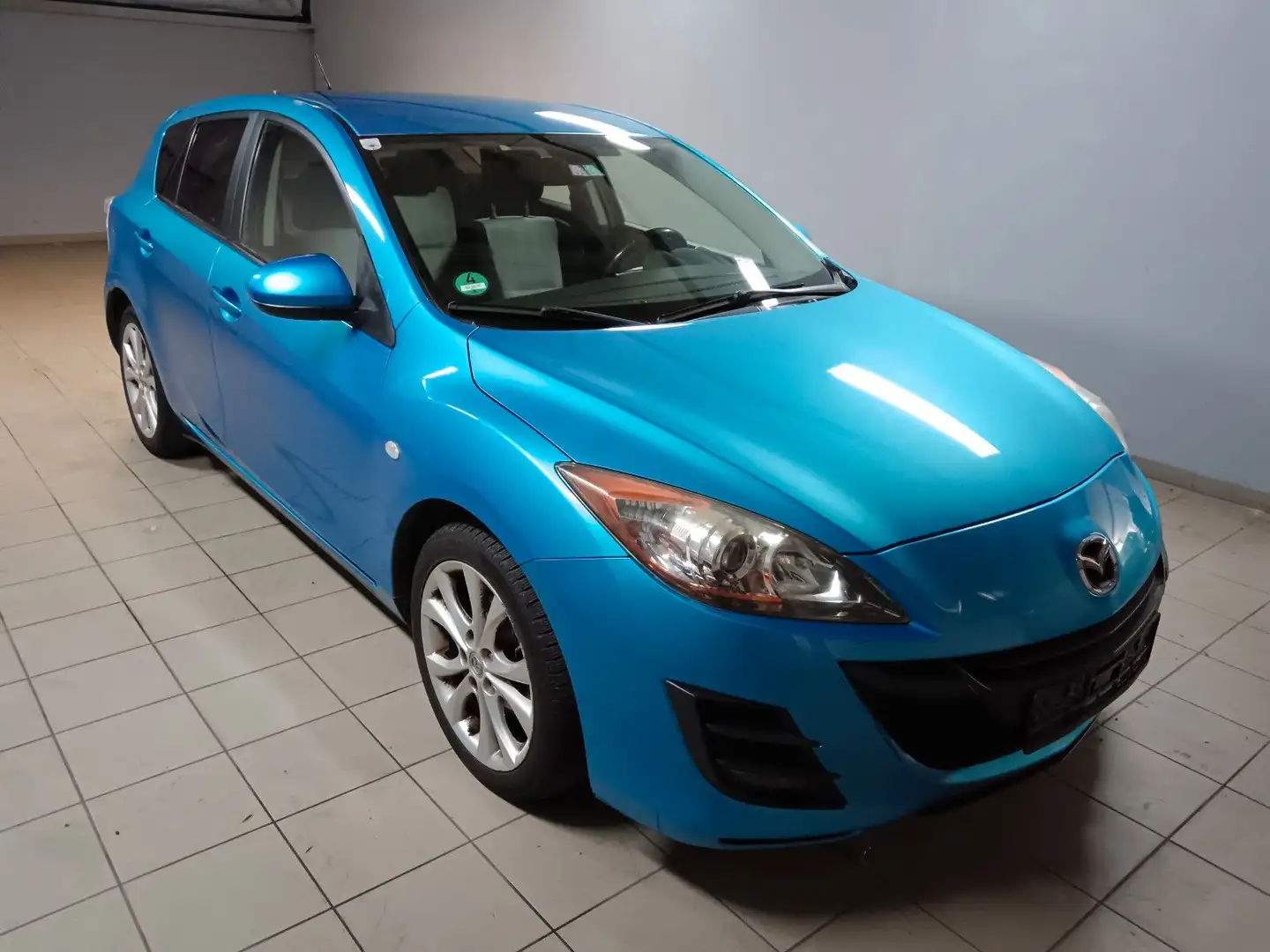 Mazda 3 Lim. Prime-Line Blau - 2