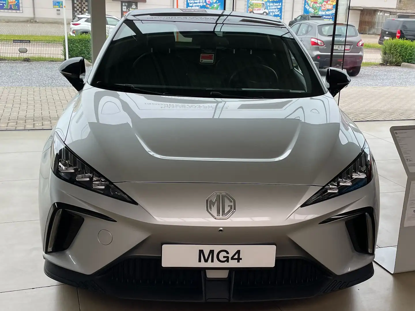 MG MG4 60 KW LUXURY Argento - 1