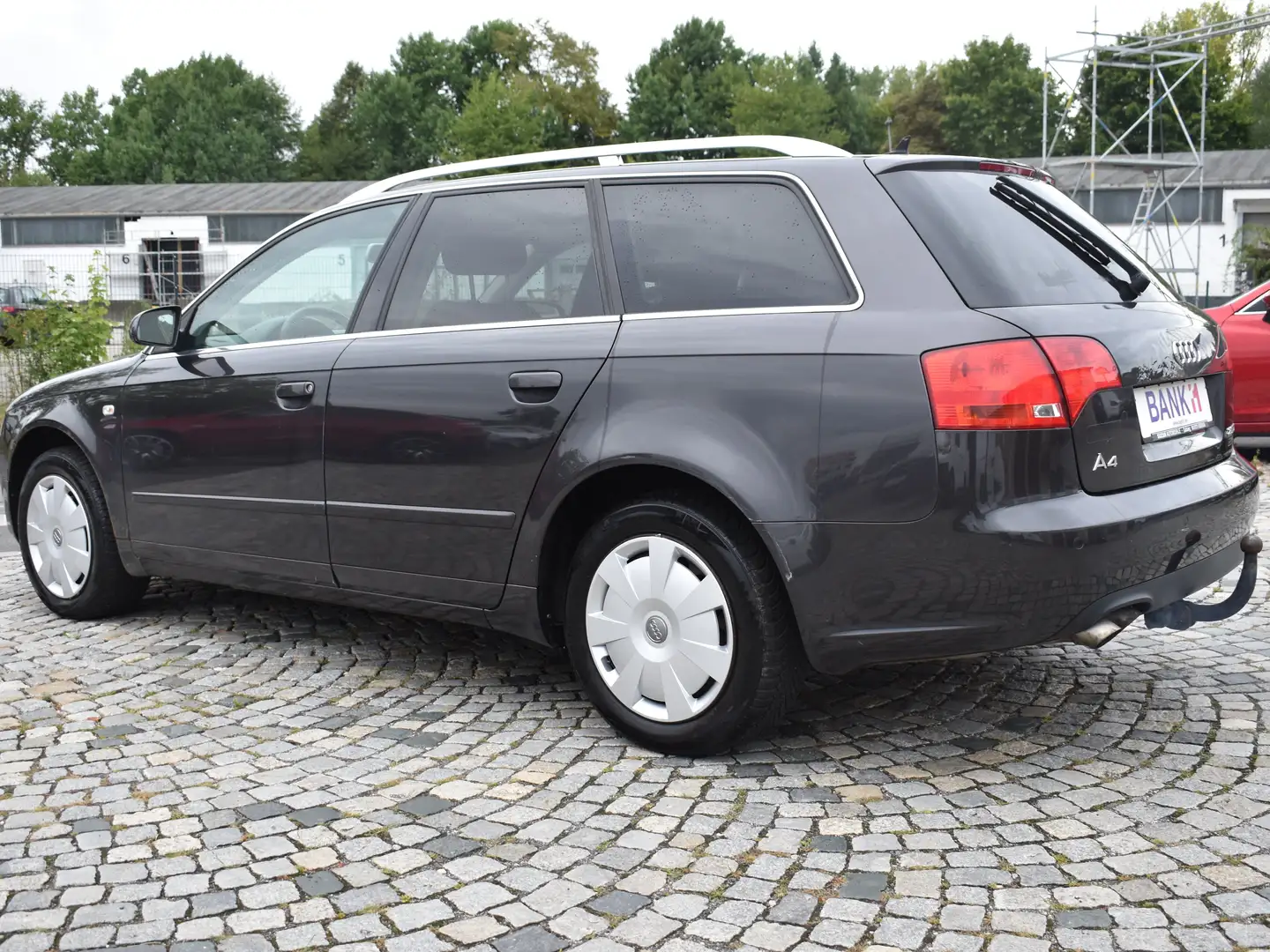 Audi A4 2.0 TDI (103kW) *S-LINE* Noir - 2